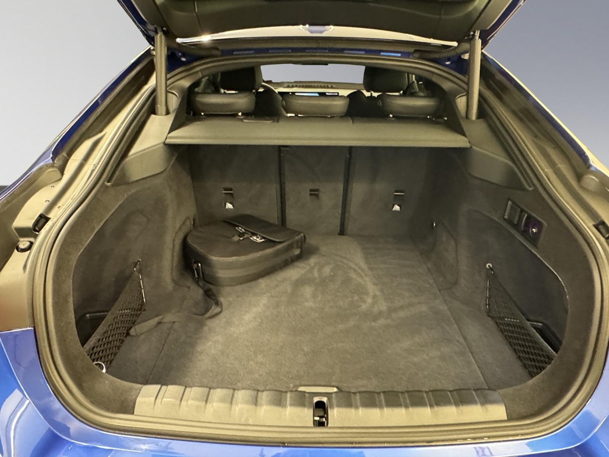 listing desktop thumbnail image 9