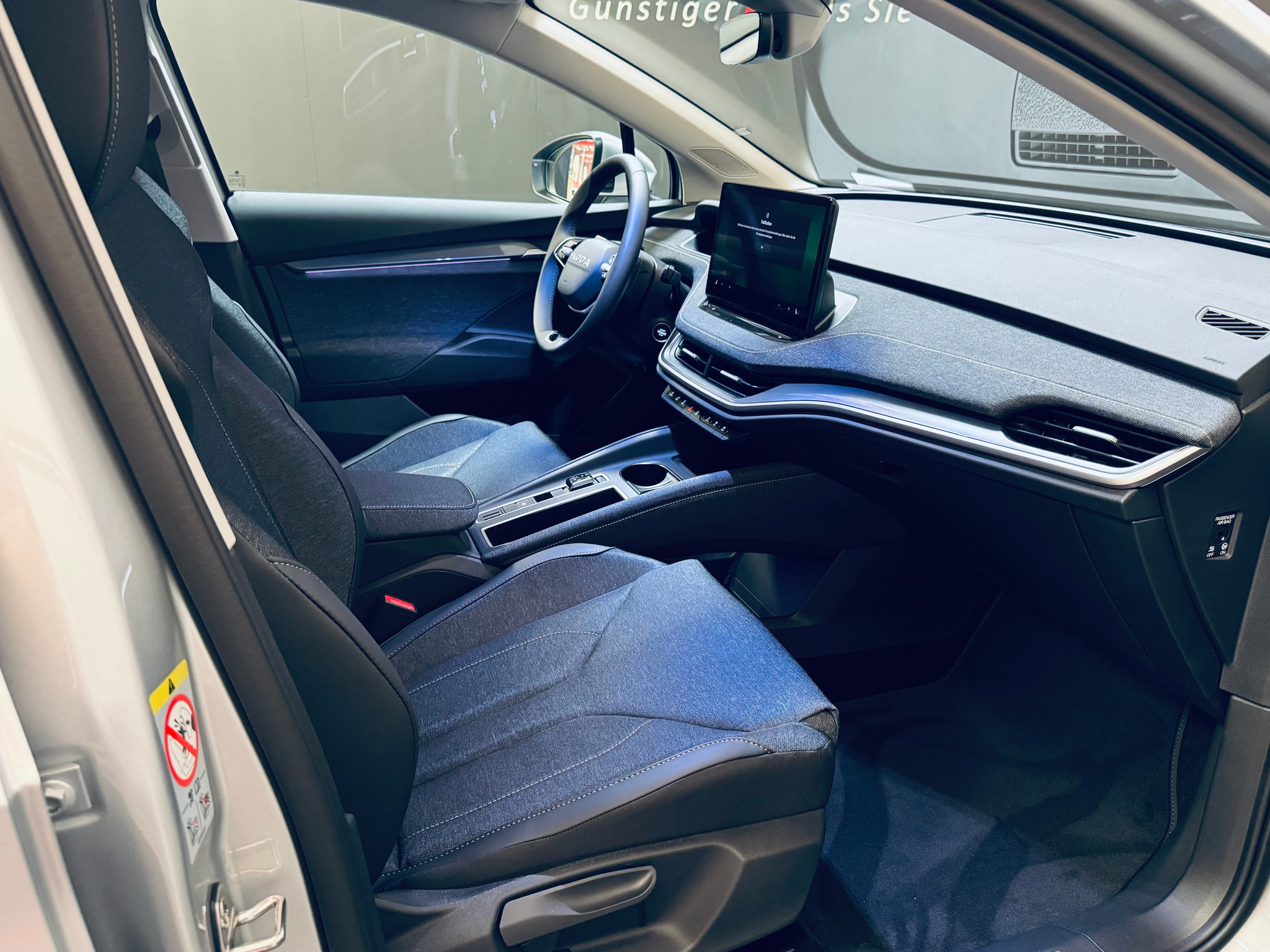 listing desktop thumbnail image 14