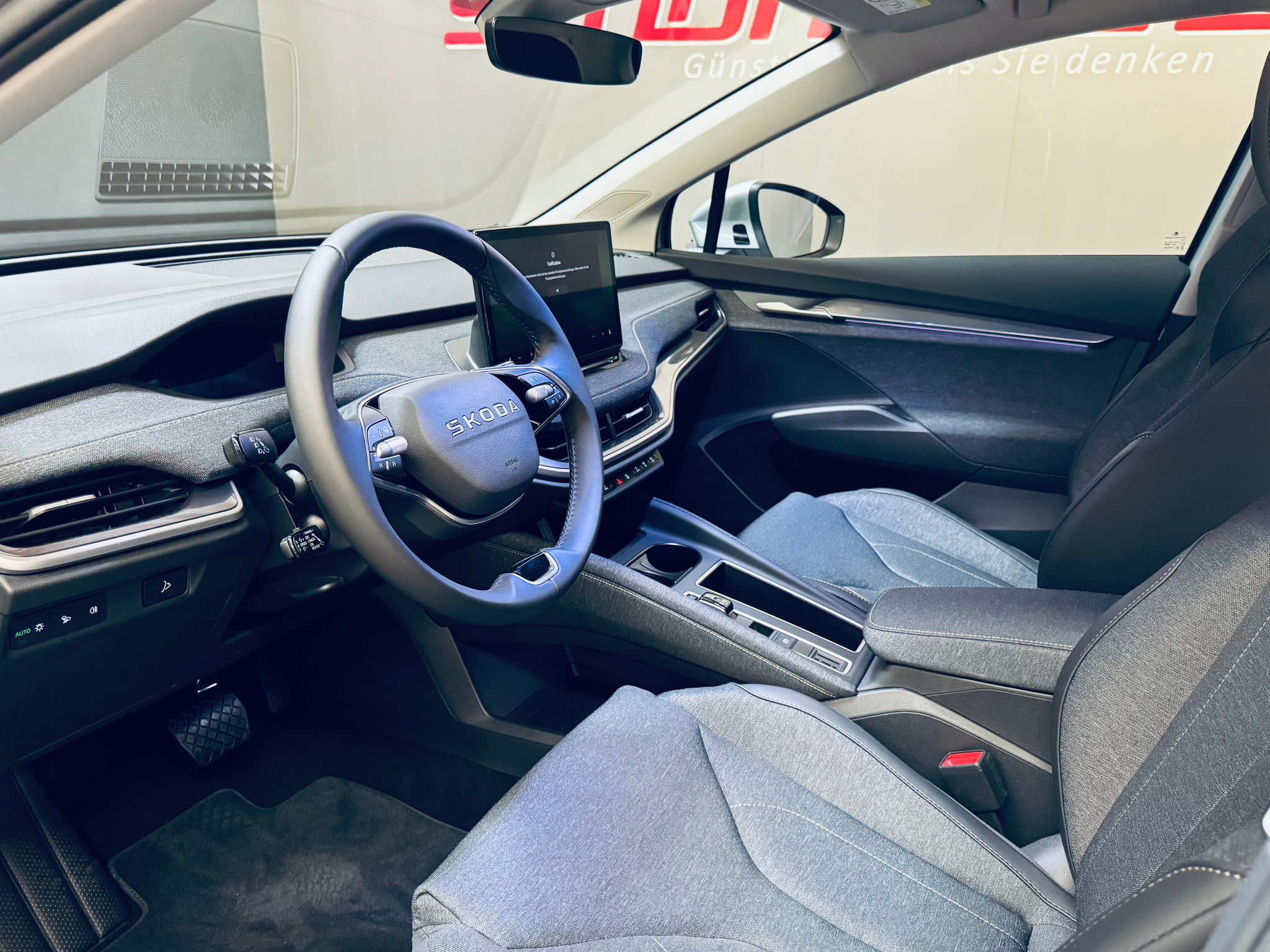 listing desktop thumbnail image 12