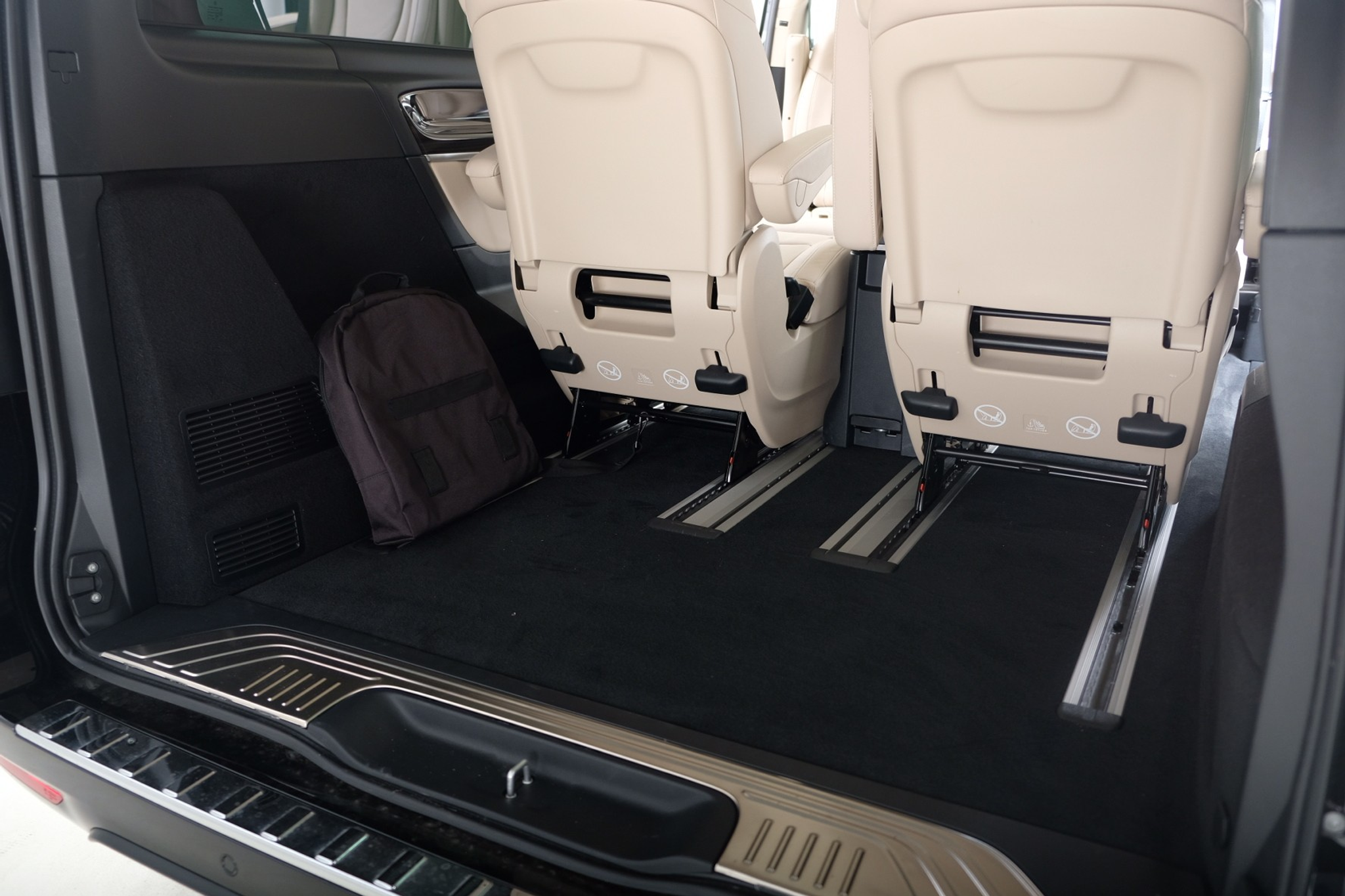 listing desktop thumbnail image 9