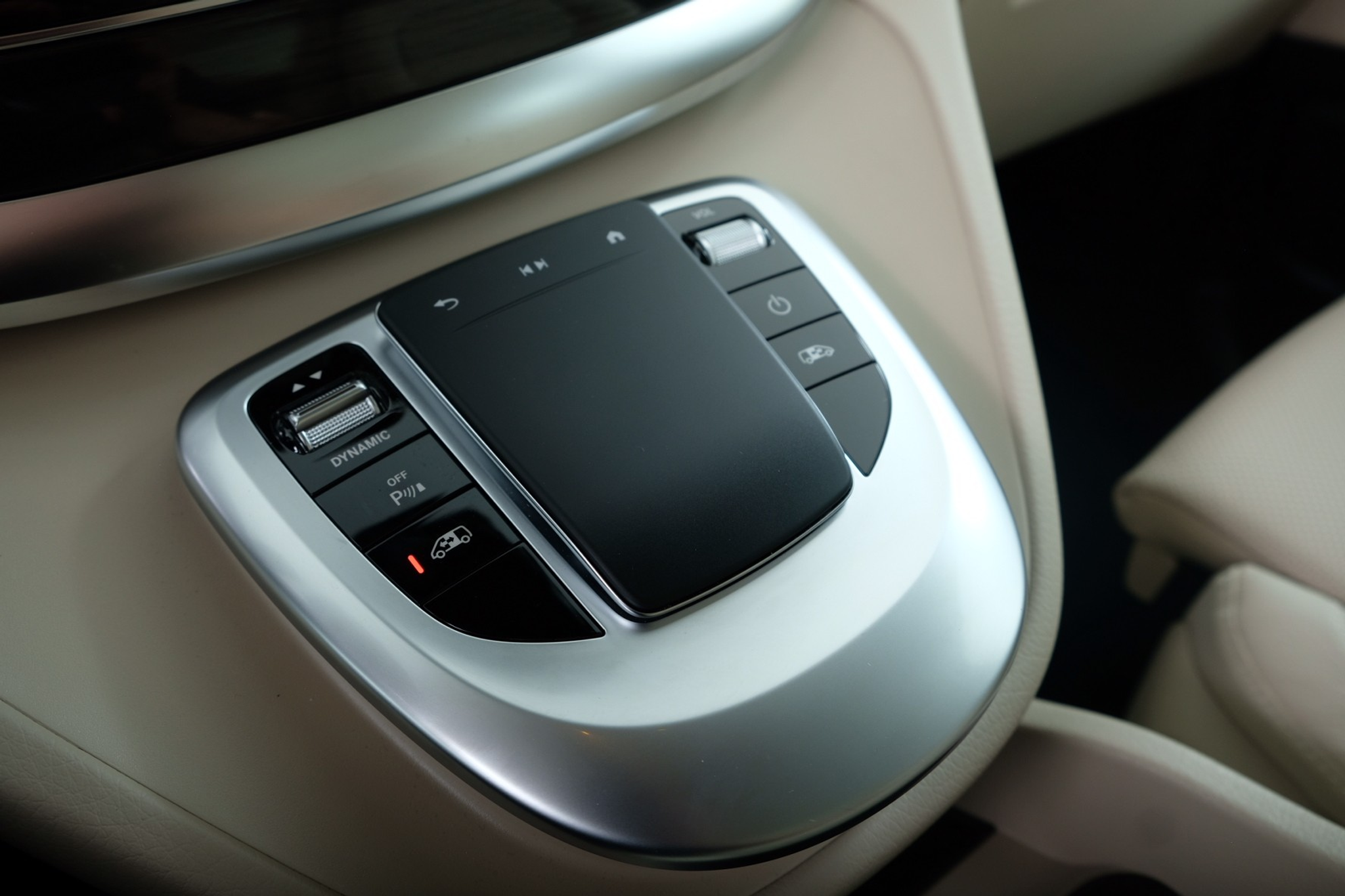 listing desktop thumbnail image 13