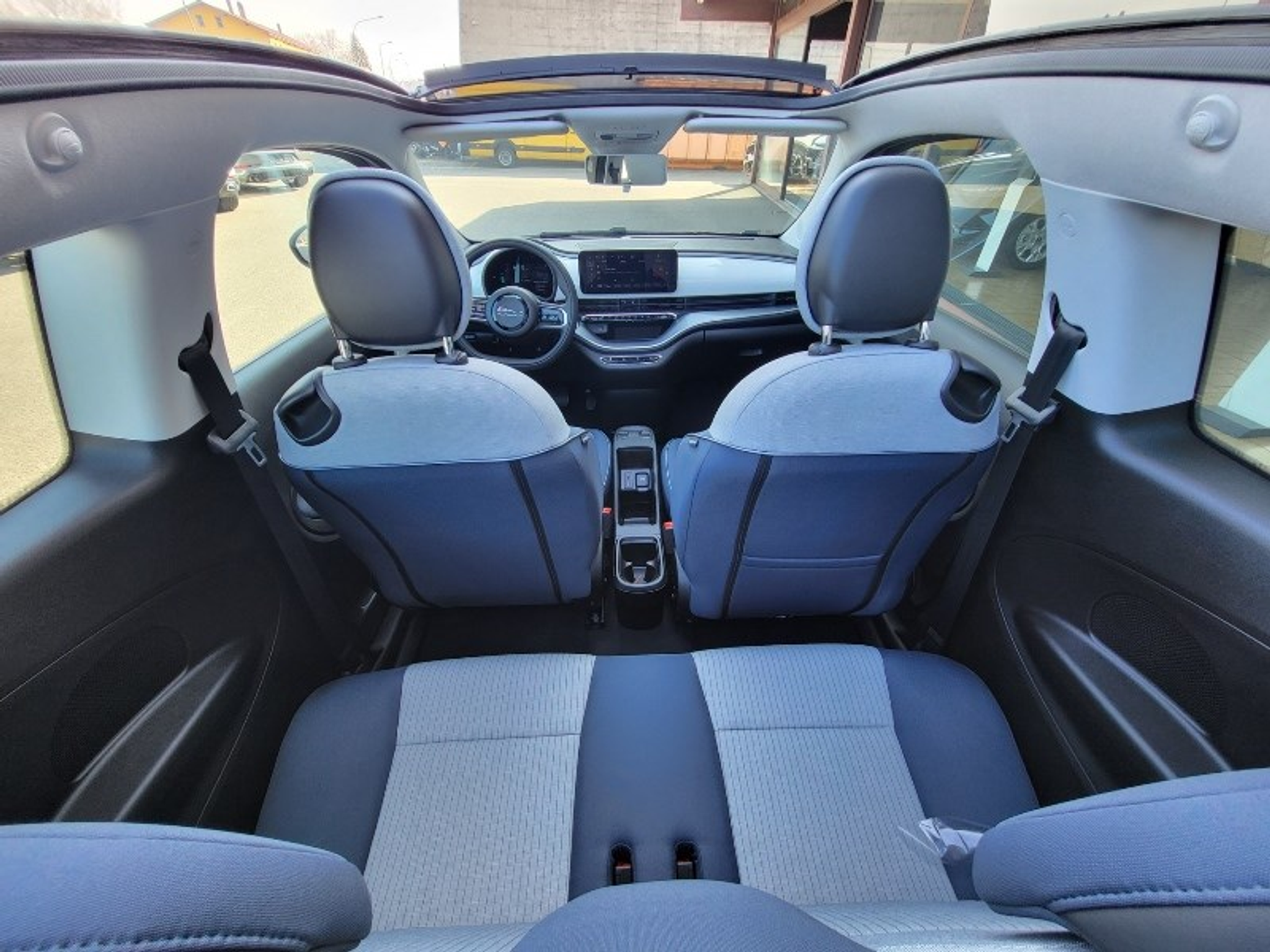 listing desktop thumbnail image 8