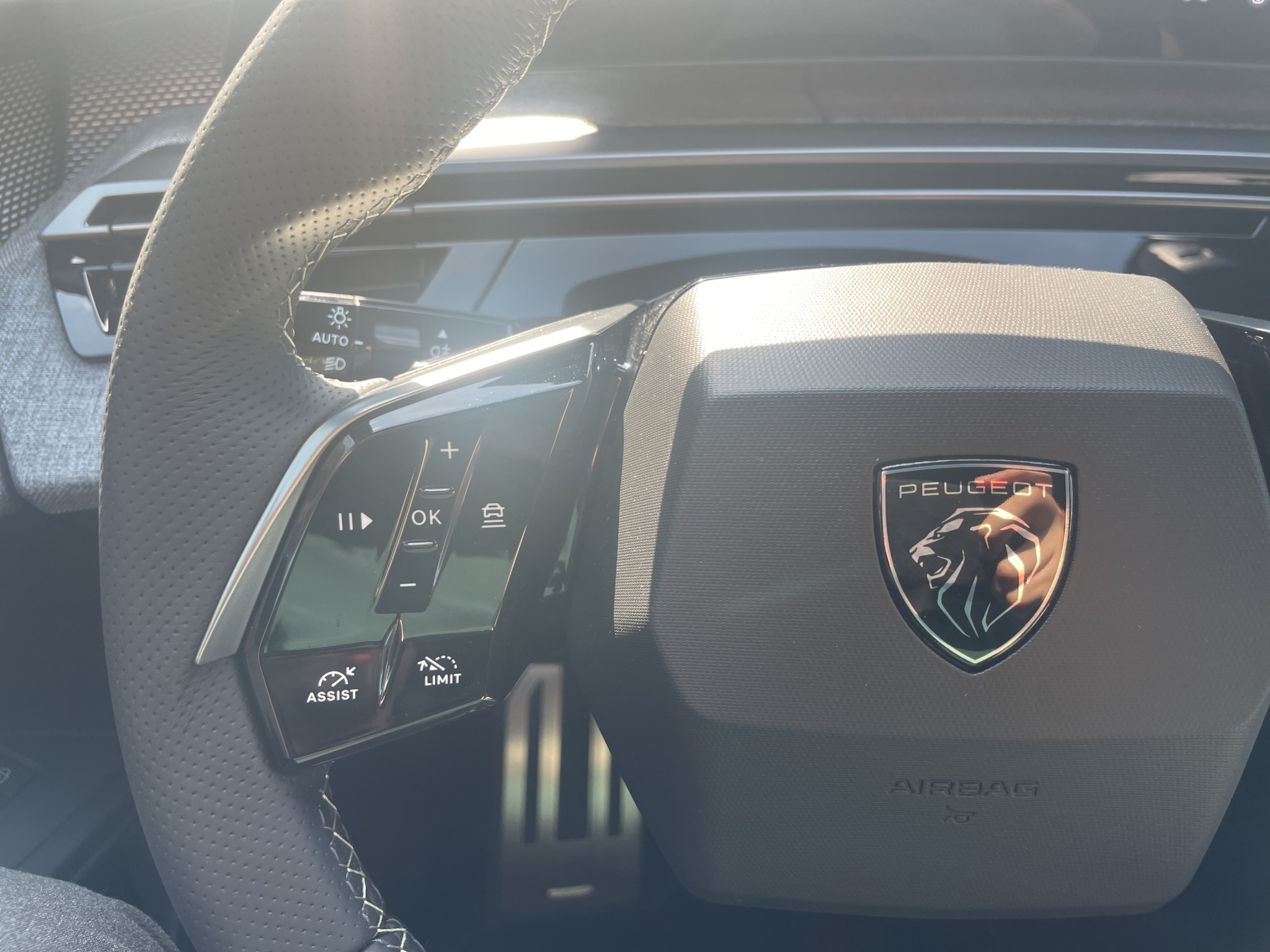 listing desktop thumbnail image 8