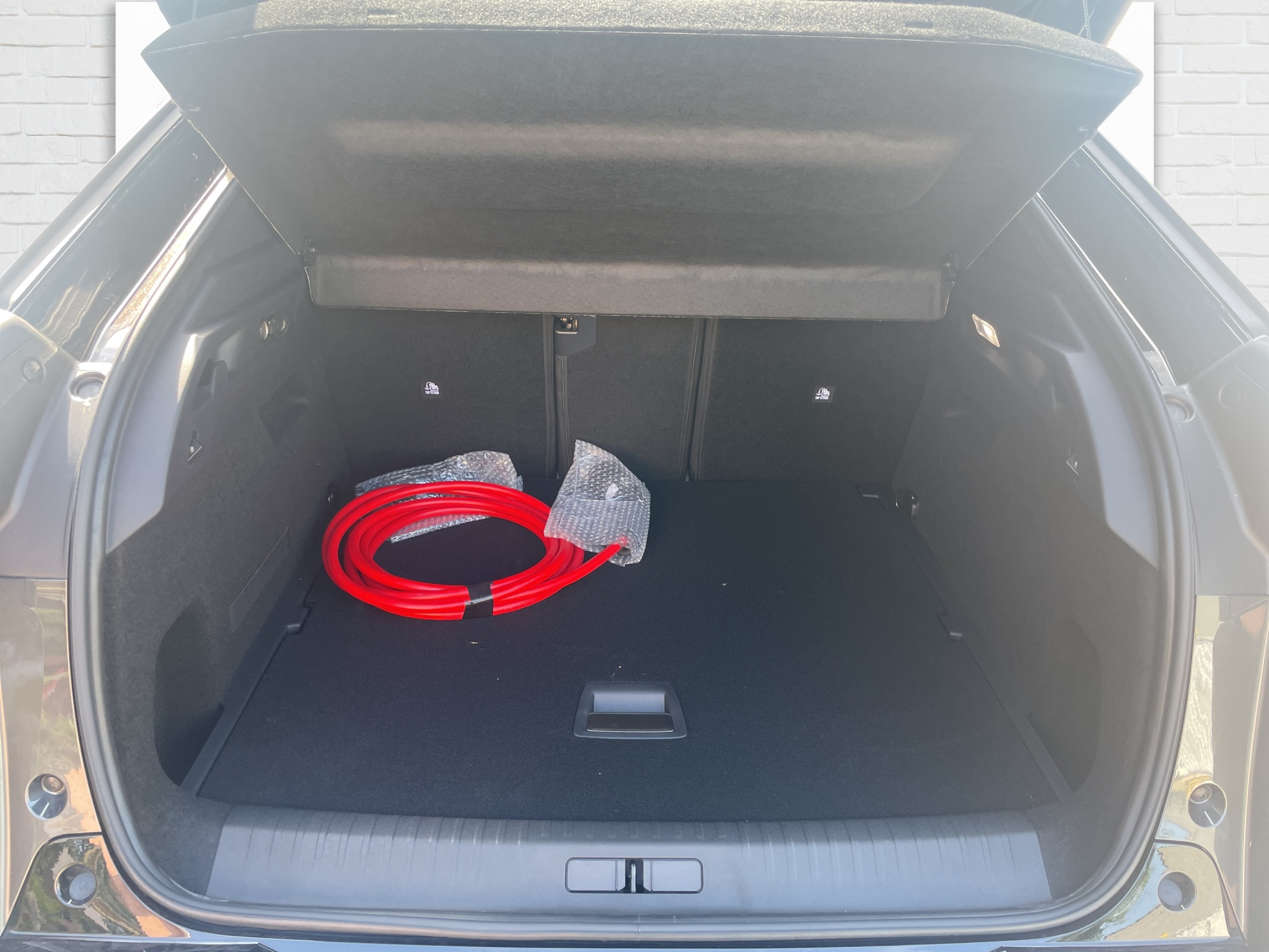 listing desktop thumbnail image 12