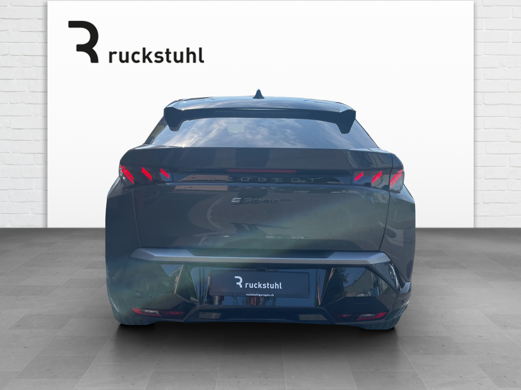 listing desktop thumbnail image 4