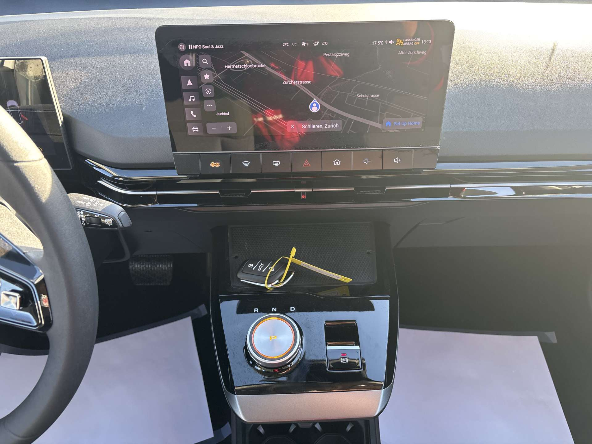 listing desktop thumbnail image 14