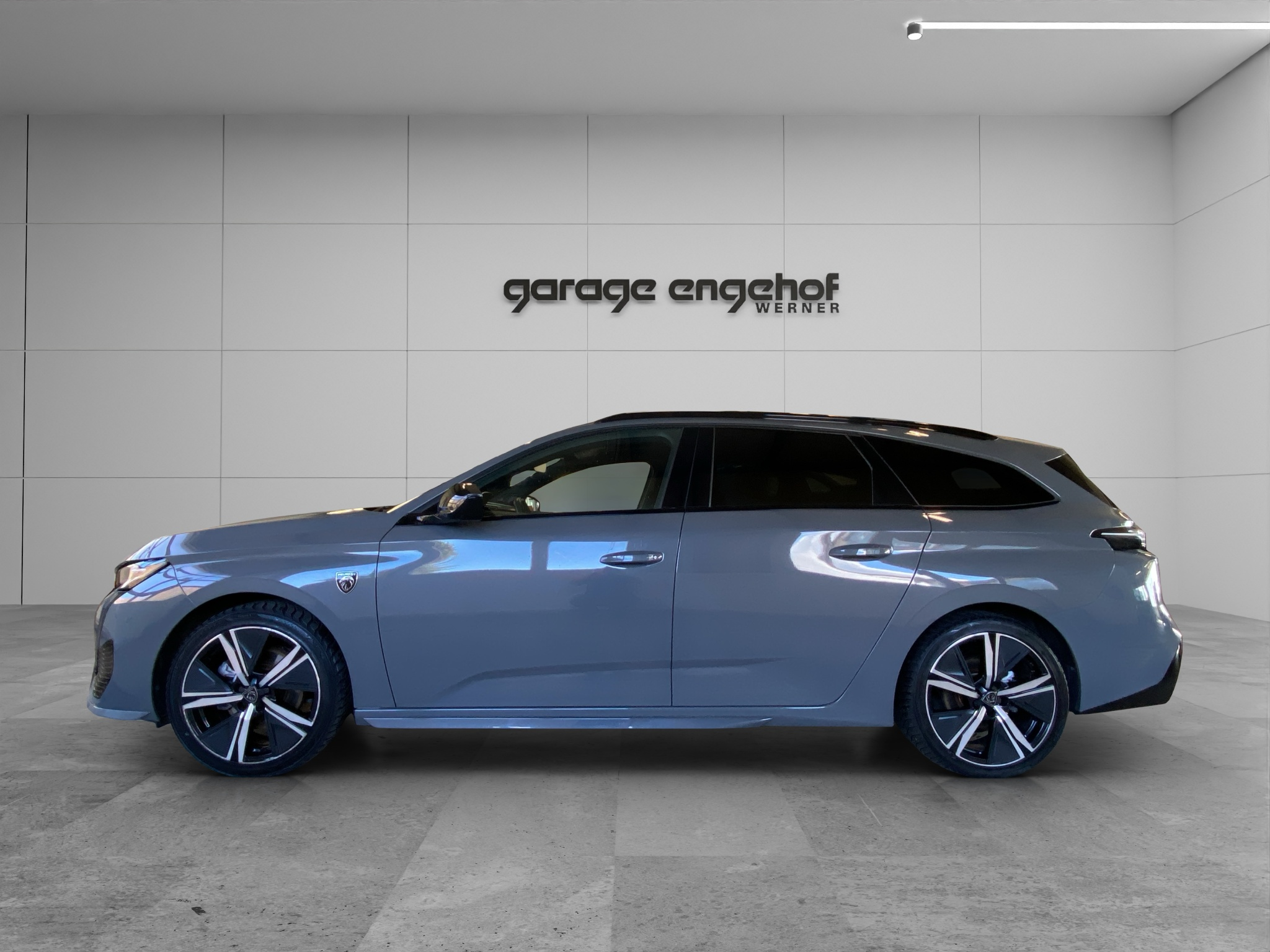 listing desktop thumbnail image 2