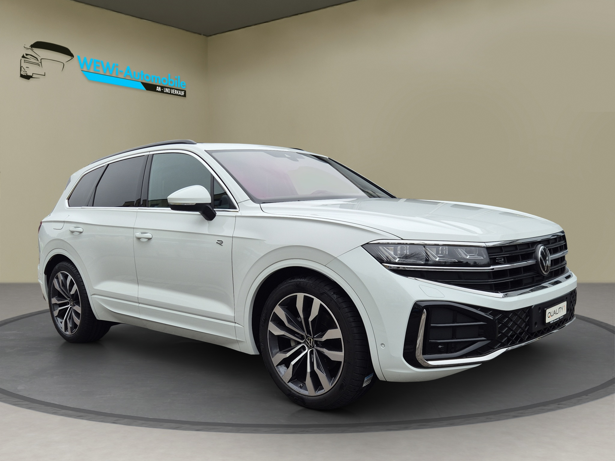 listing desktop thumbnail image 6