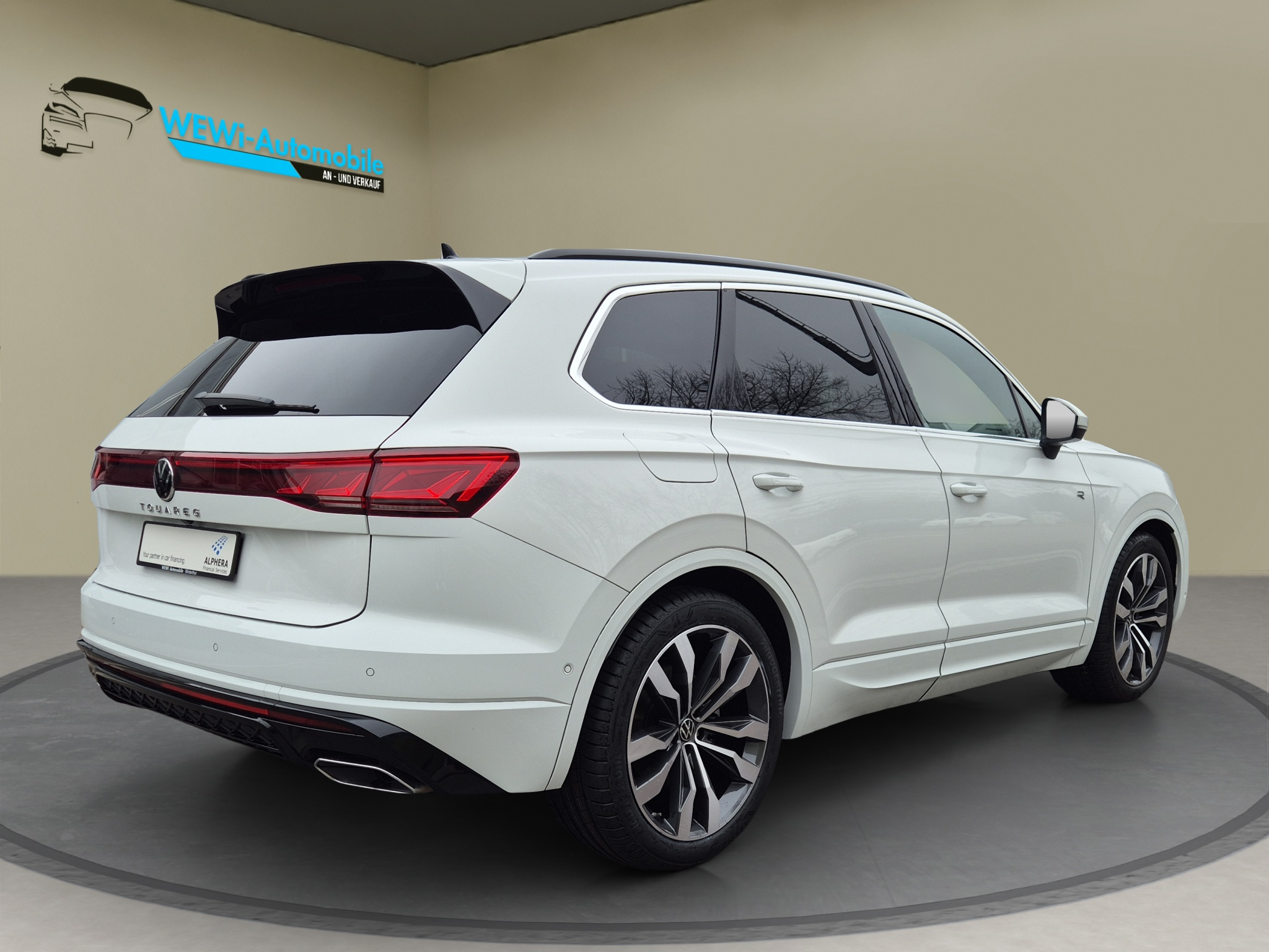 listing desktop thumbnail image 4