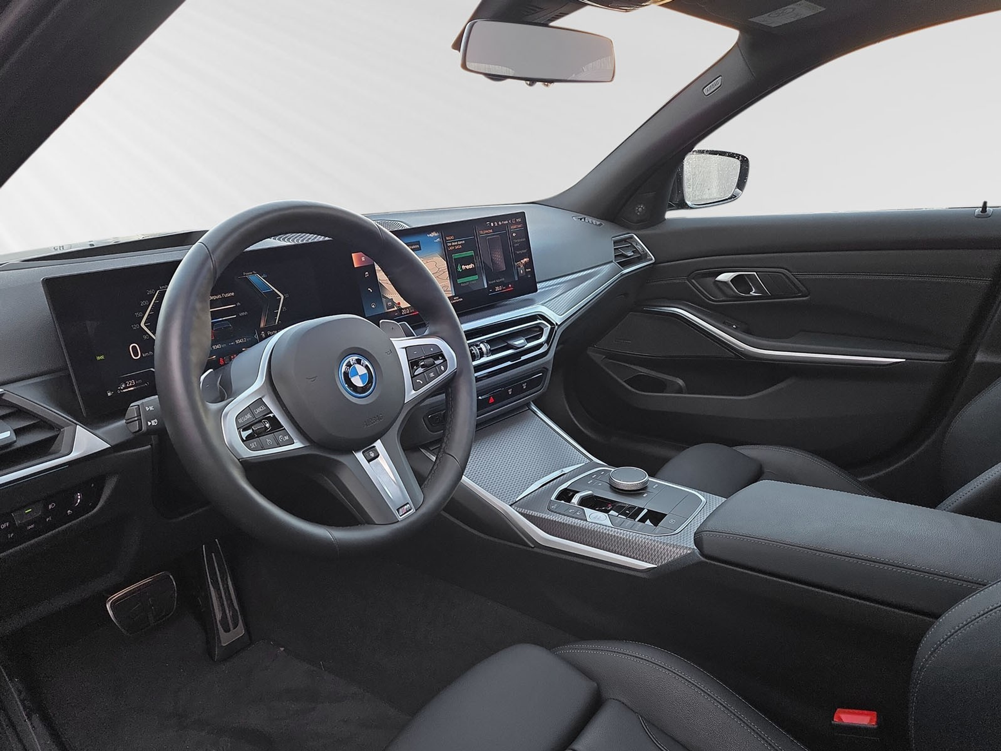 listing desktop thumbnail image 3