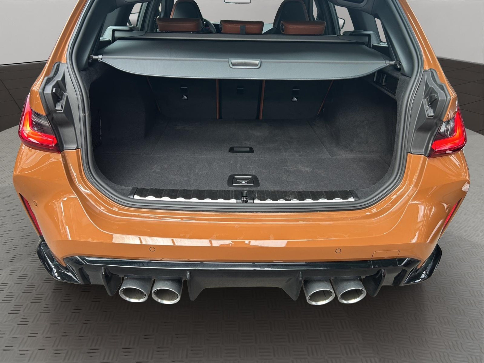 listing desktop thumbnail image 23