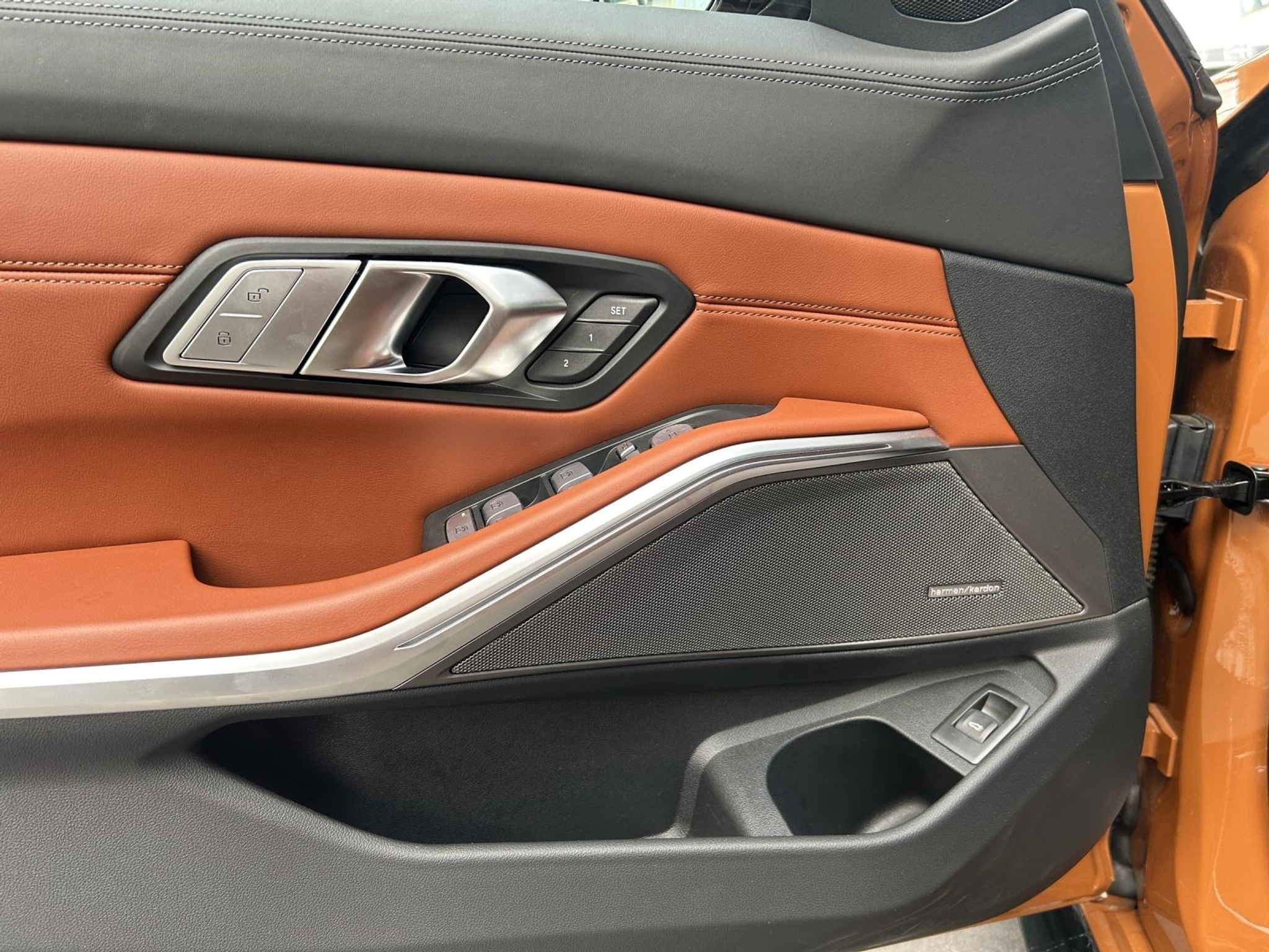 listing desktop thumbnail image 19