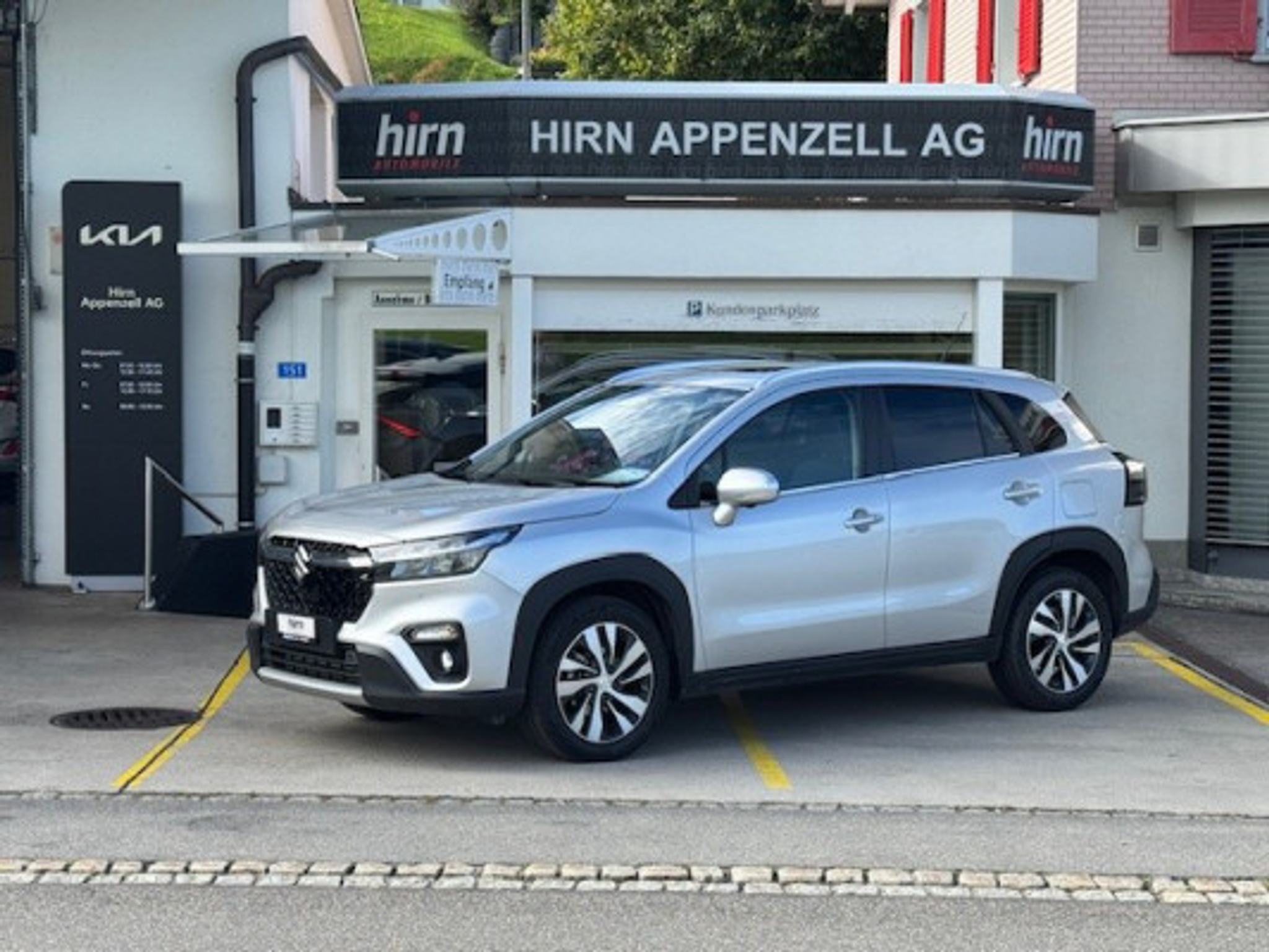 listing desktop thumbnail image 0