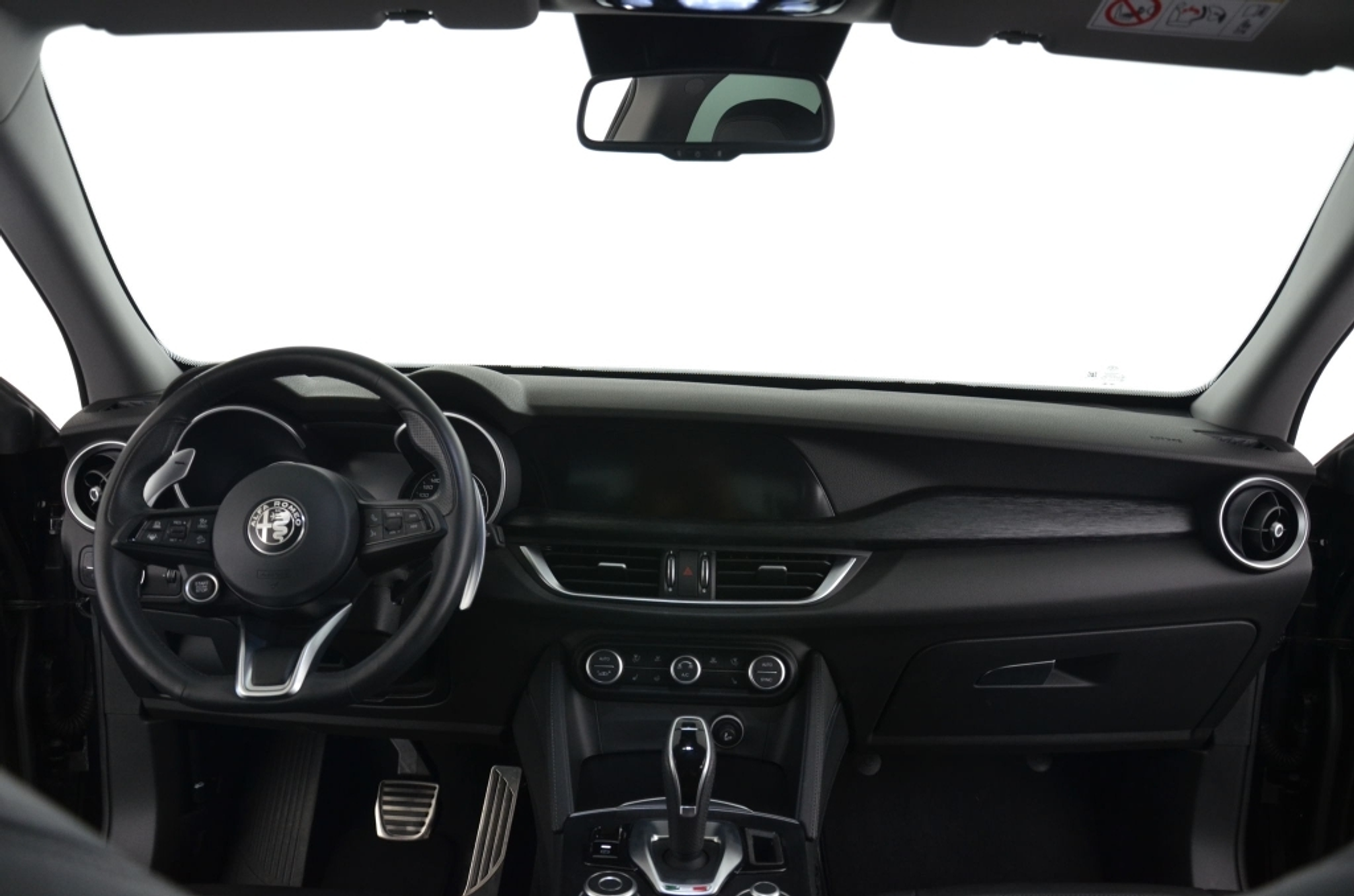 listing desktop thumbnail image 11