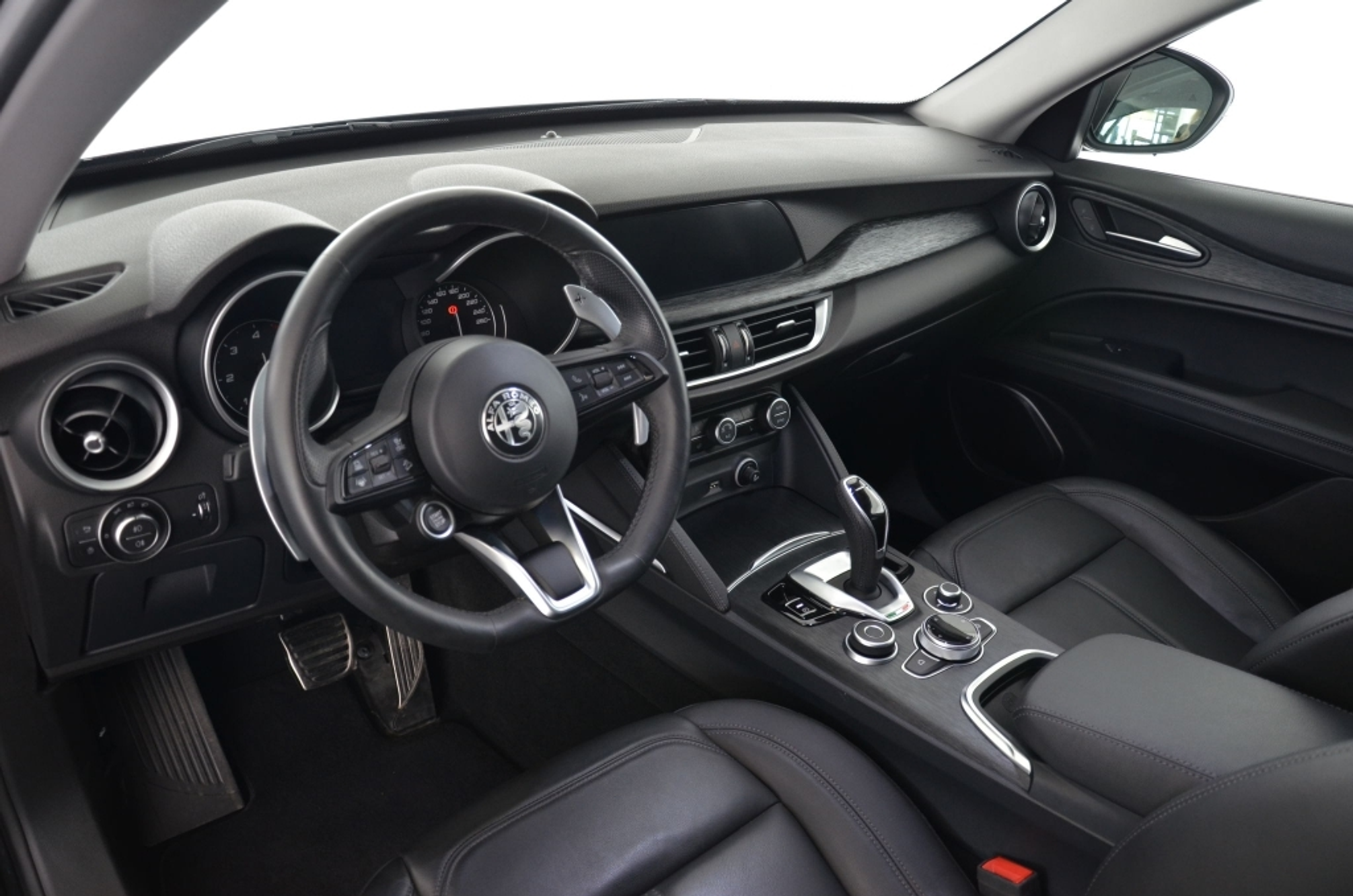 listing desktop thumbnail image 10