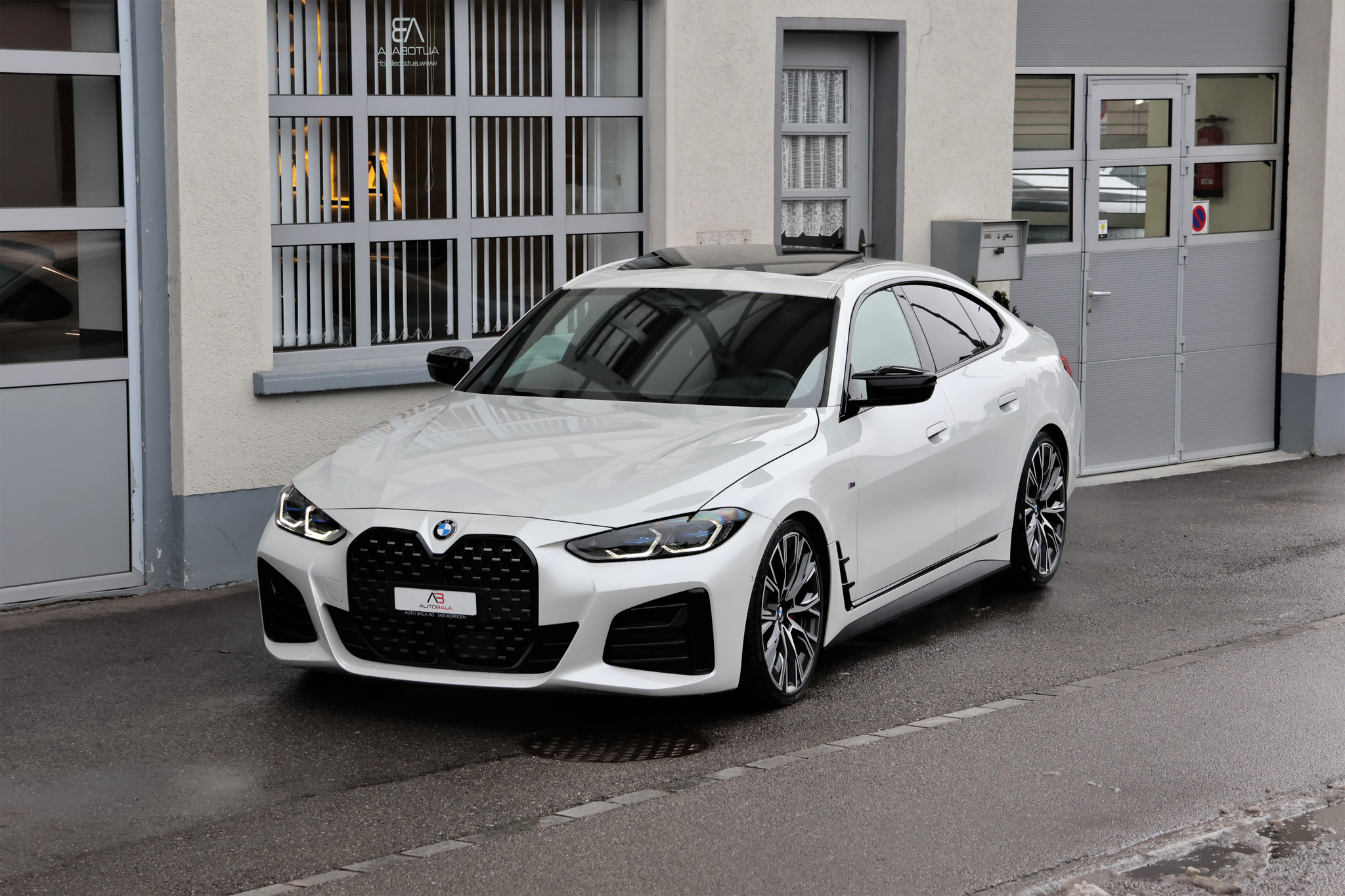 listing desktop thumbnail image 0