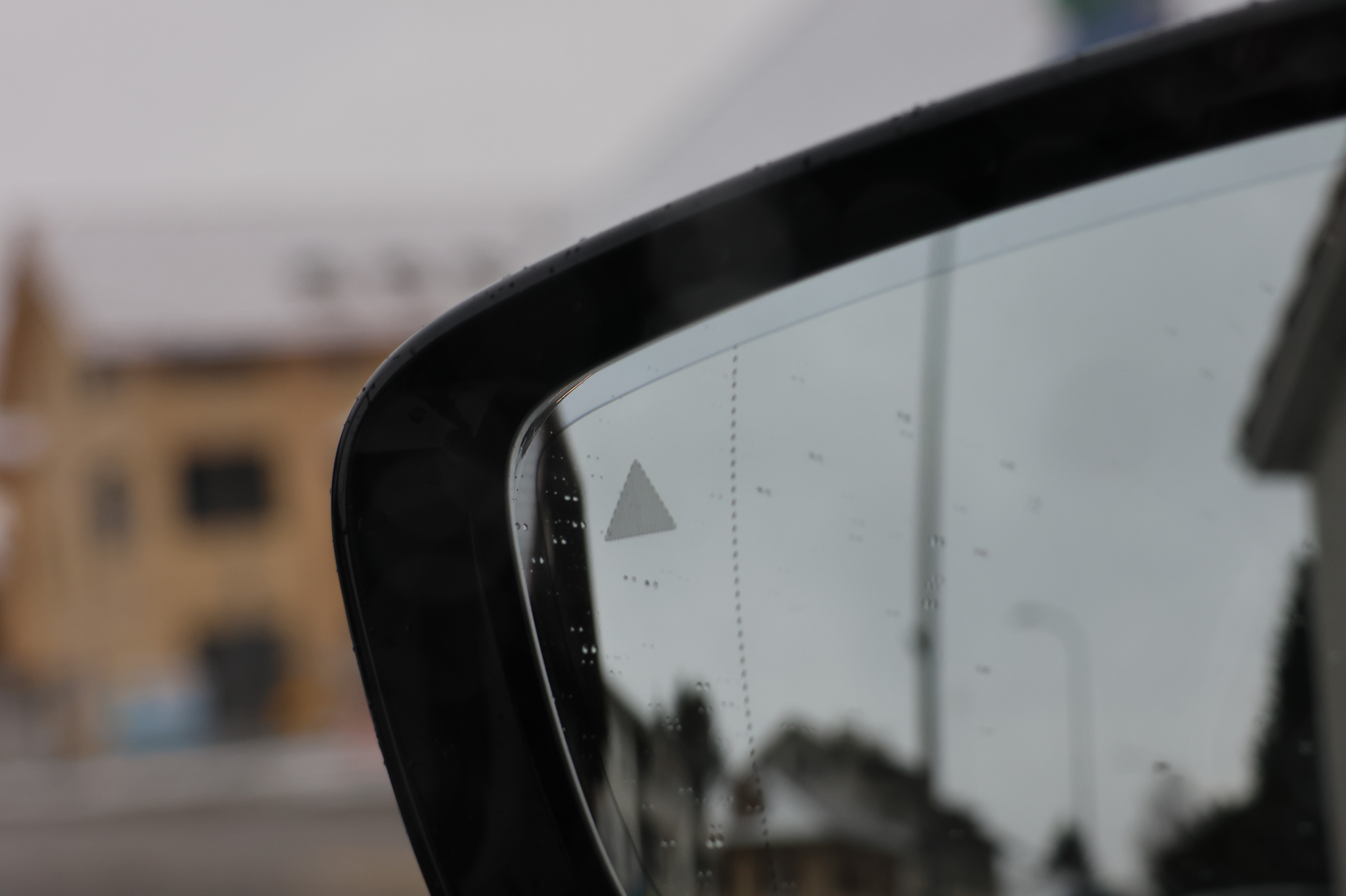 listing desktop thumbnail image 24