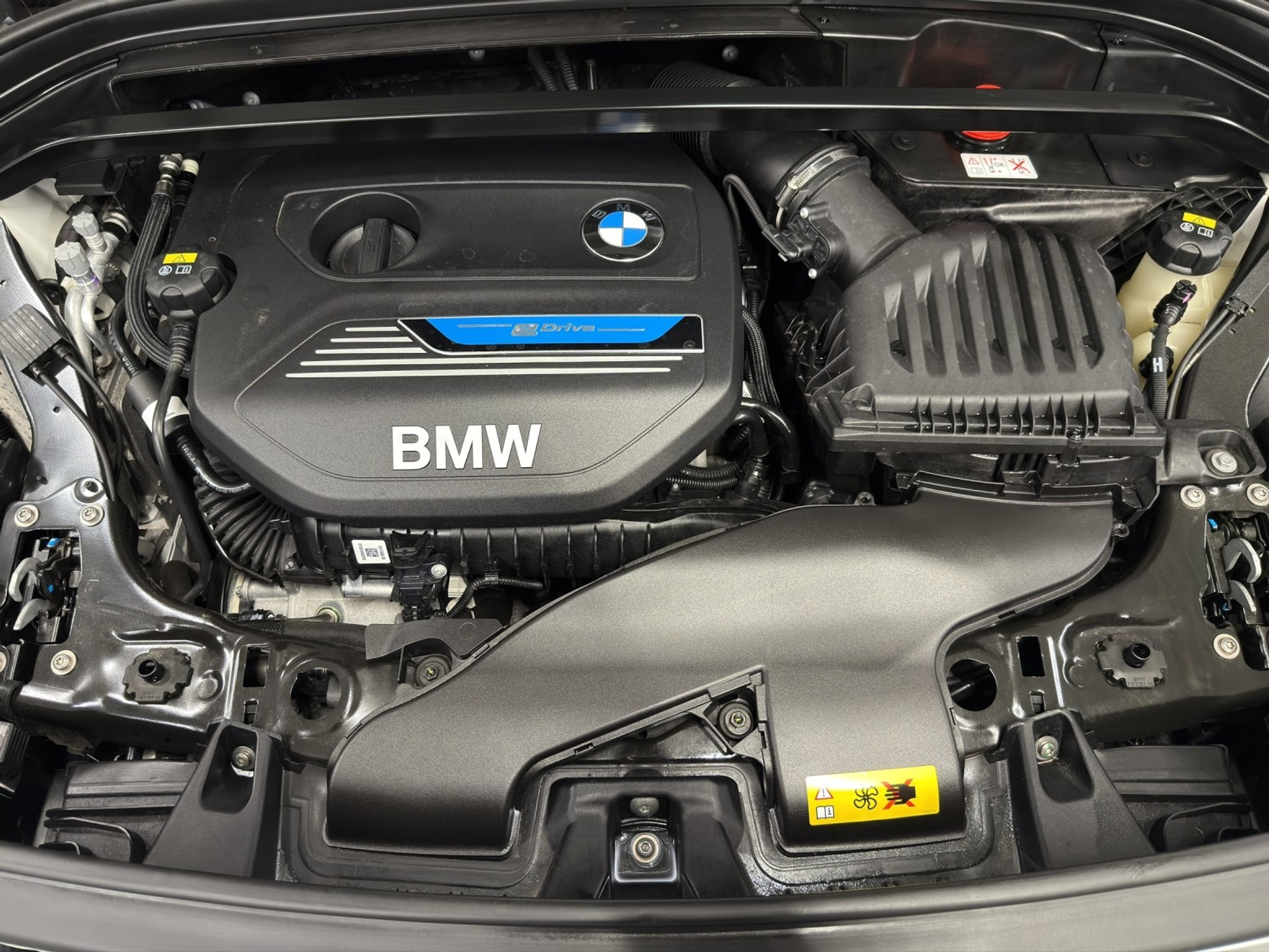 listing desktop thumbnail image 23