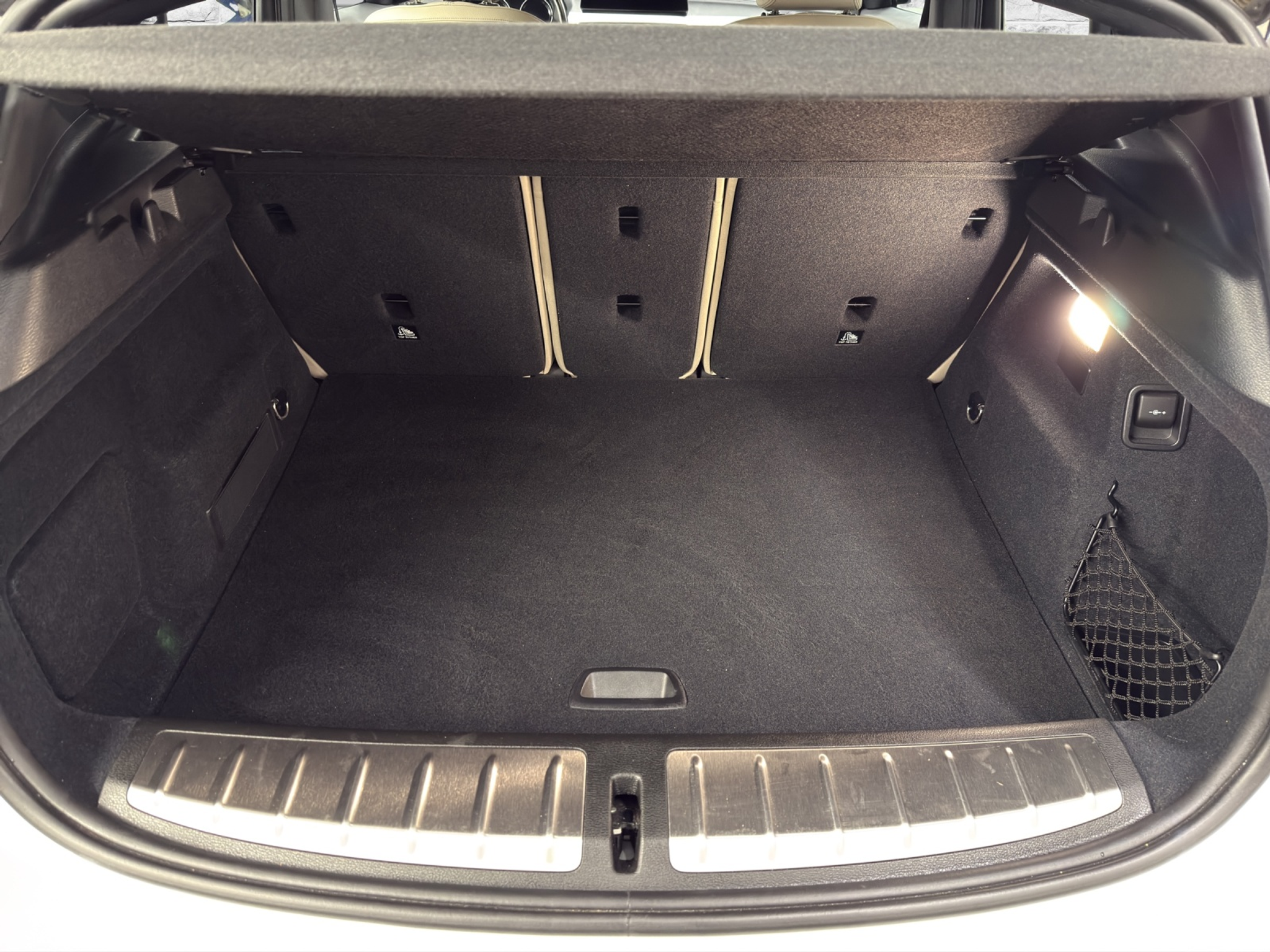 listing desktop thumbnail image 22