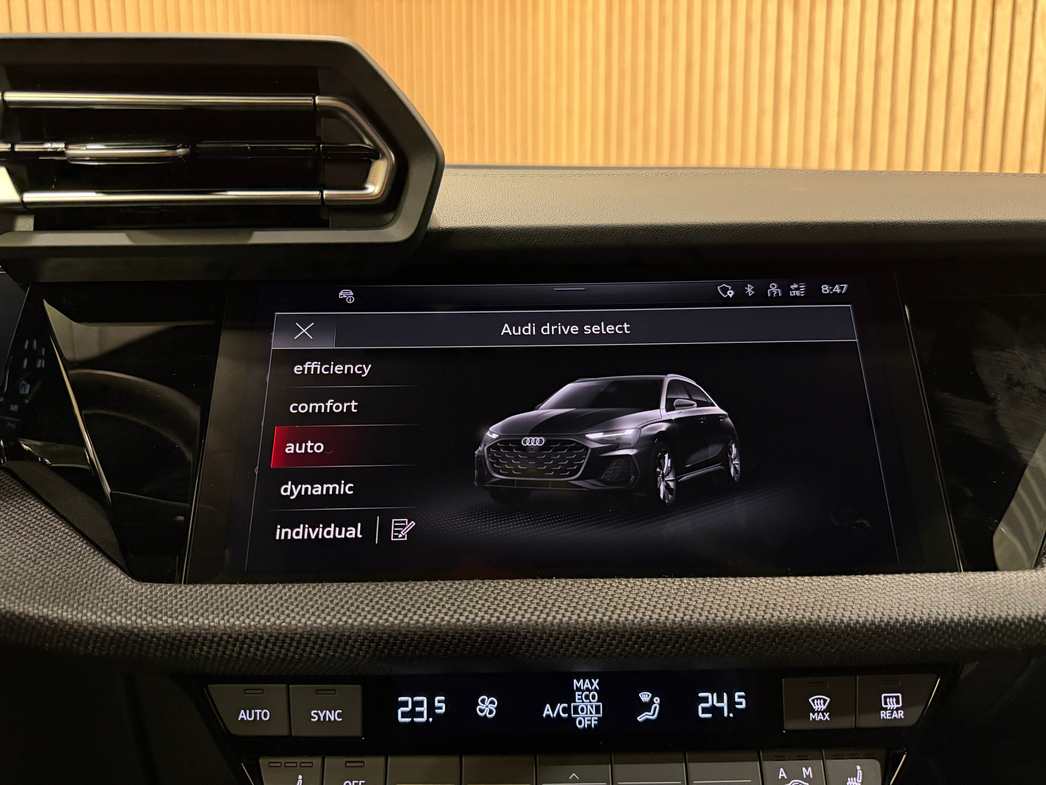 listing desktop thumbnail image 15