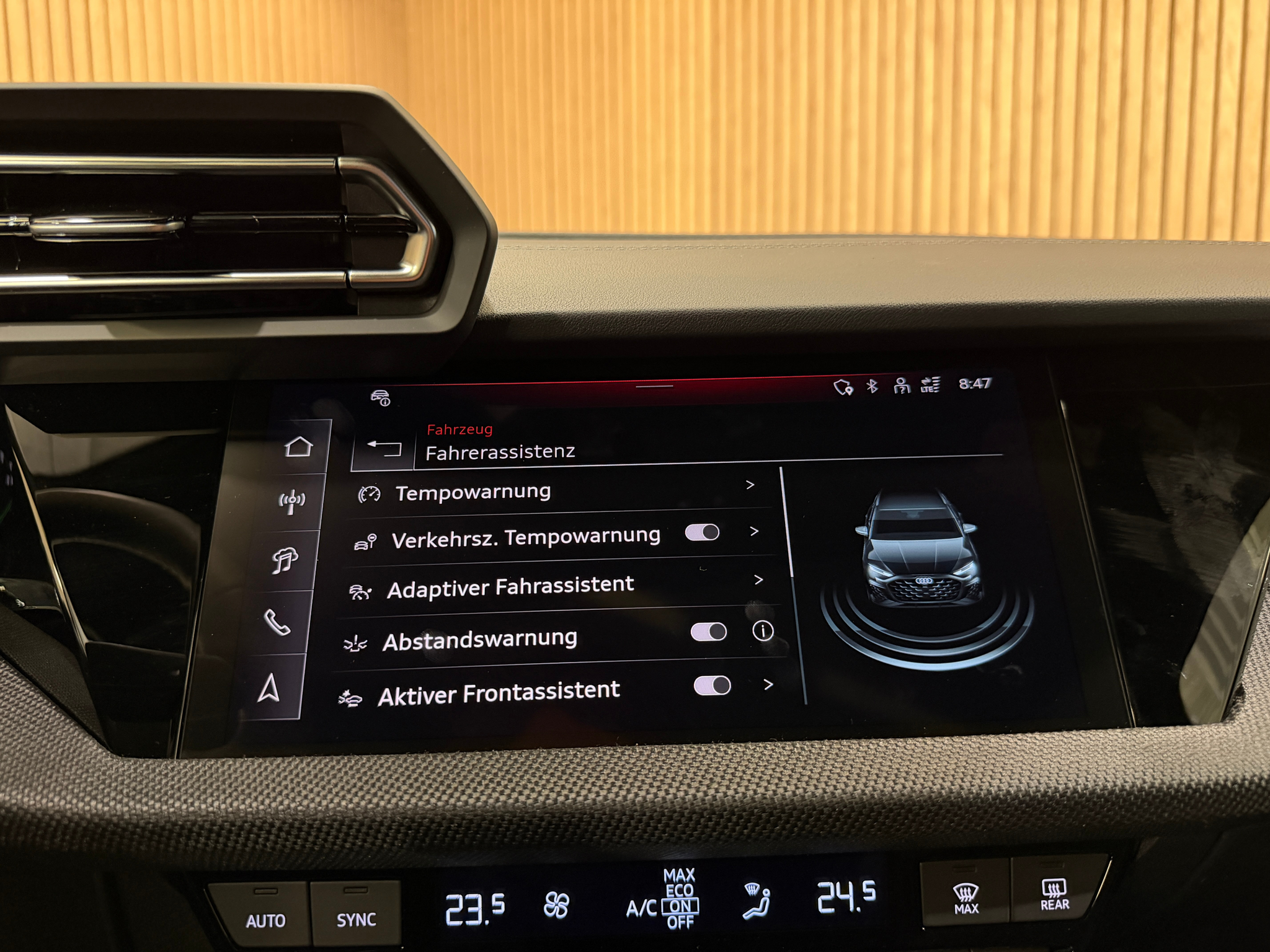 listing desktop thumbnail image 17