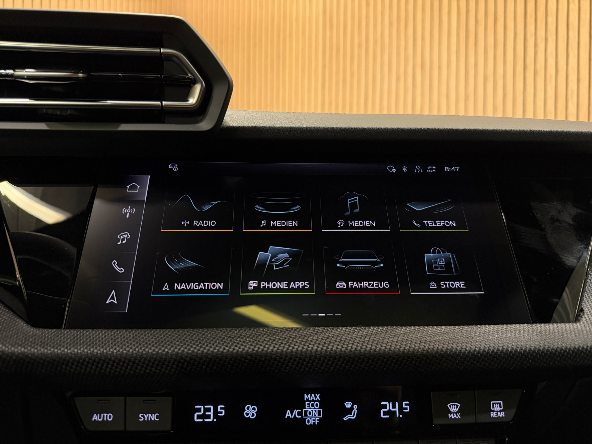 listing desktop thumbnail image 14