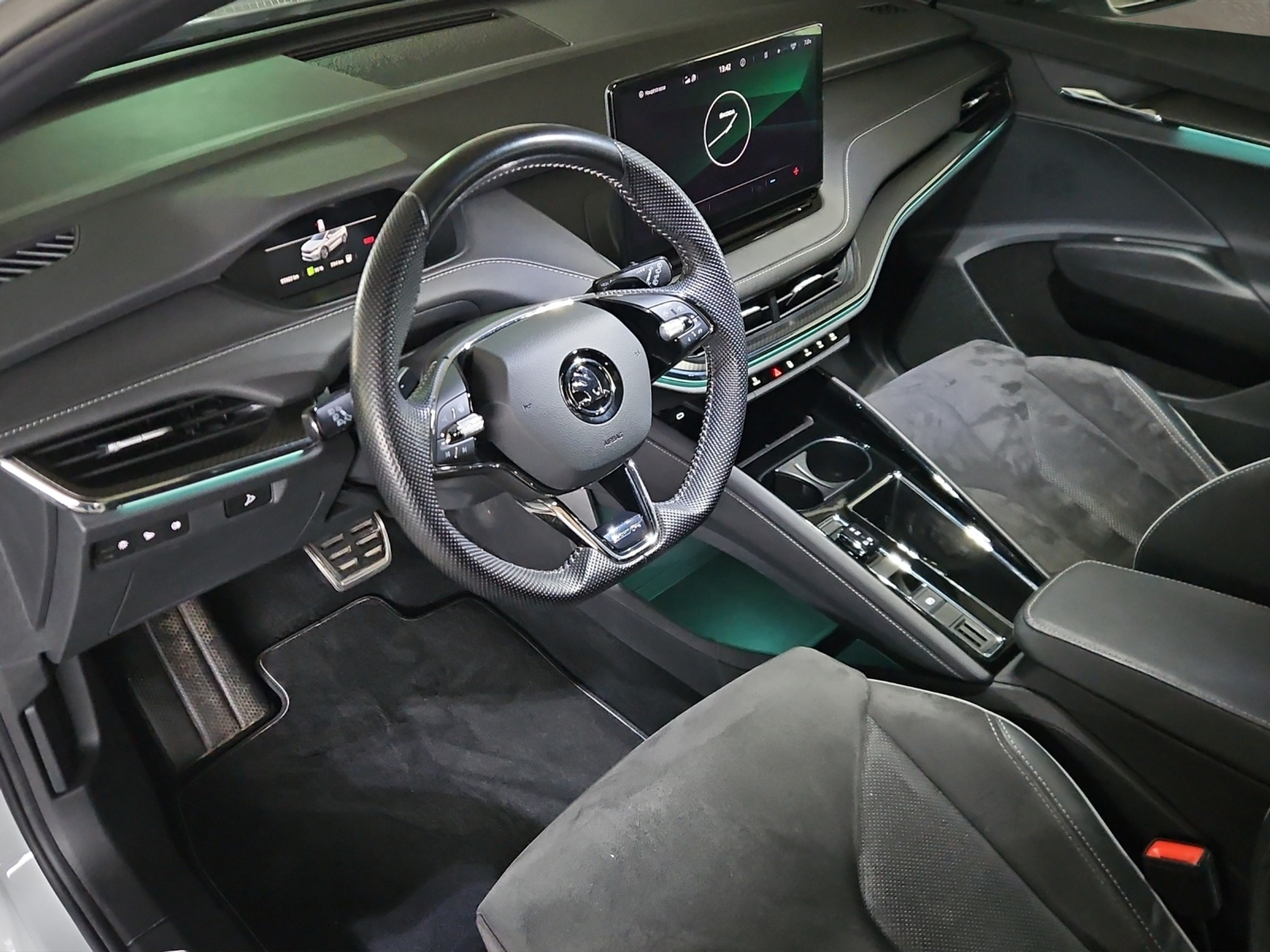 listing desktop thumbnail image 6