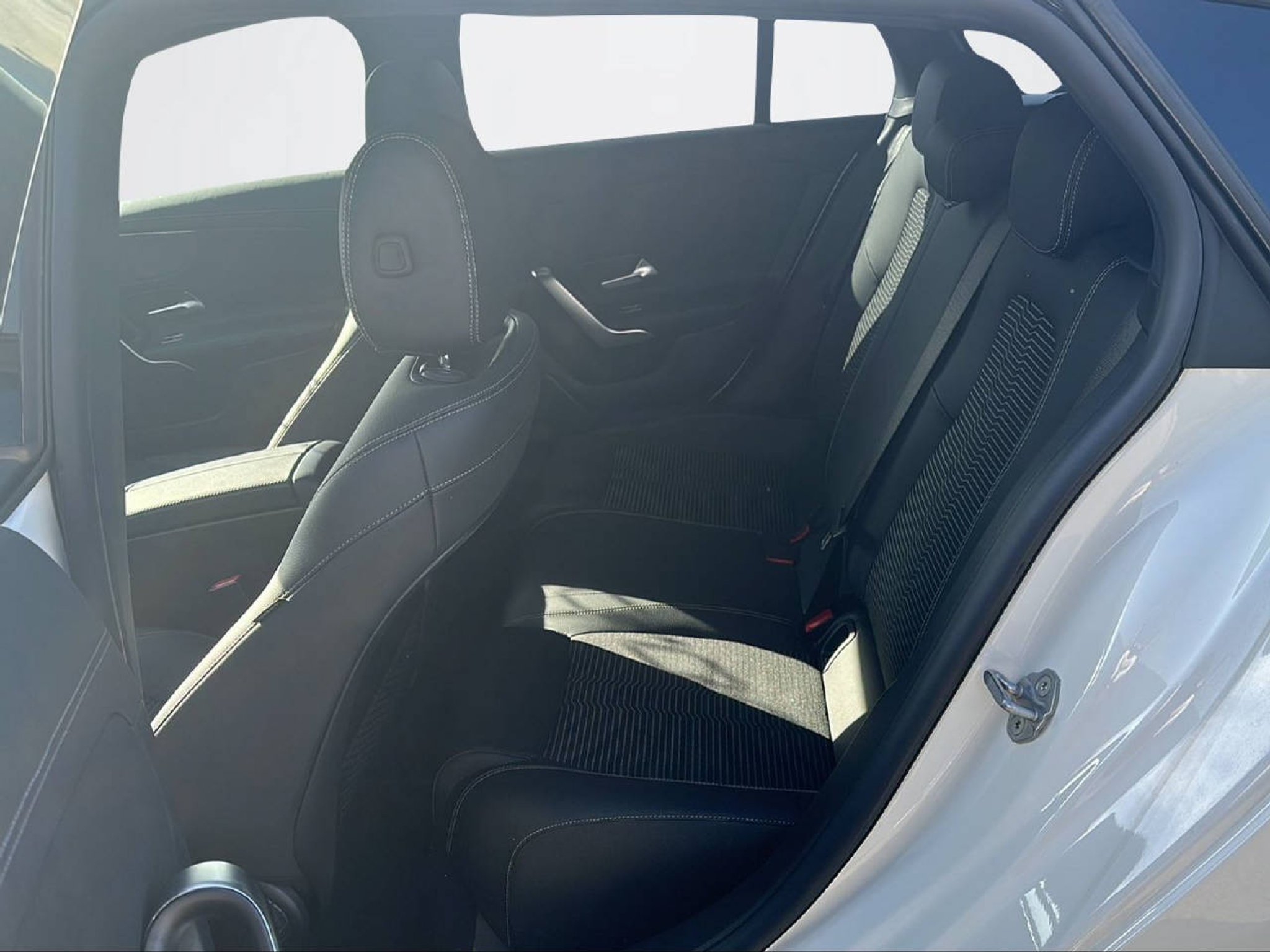 listing desktop thumbnail image 13