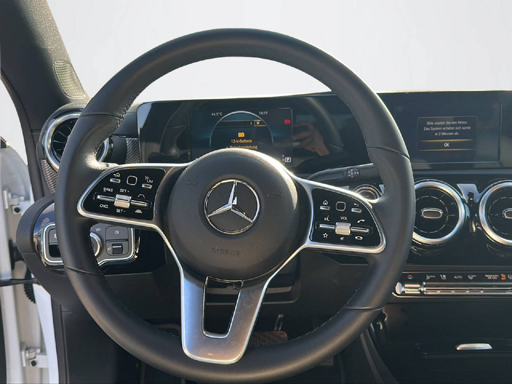 listing desktop thumbnail image 11