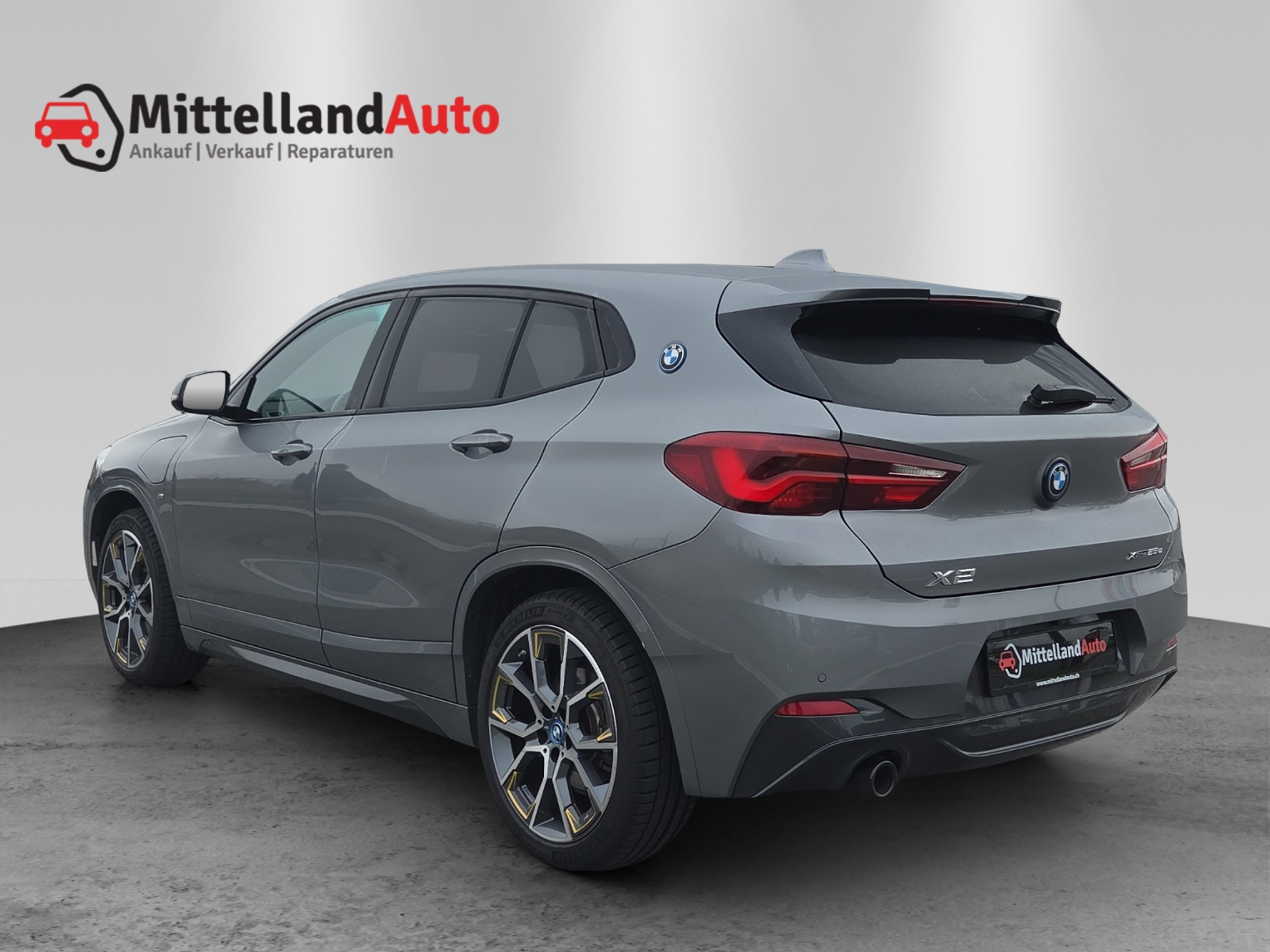 listing desktop thumbnail image 13