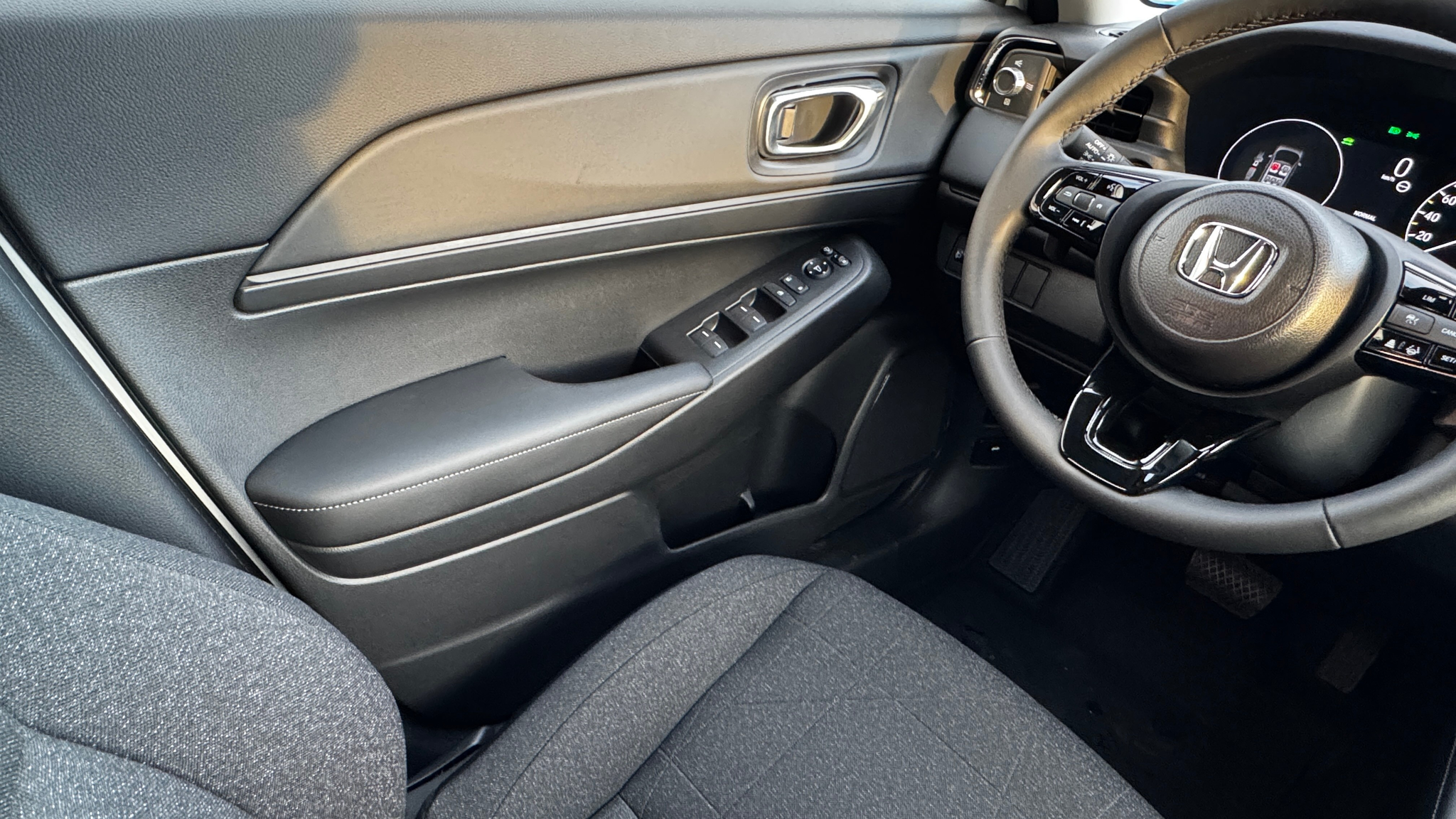 listing desktop thumbnail image 9