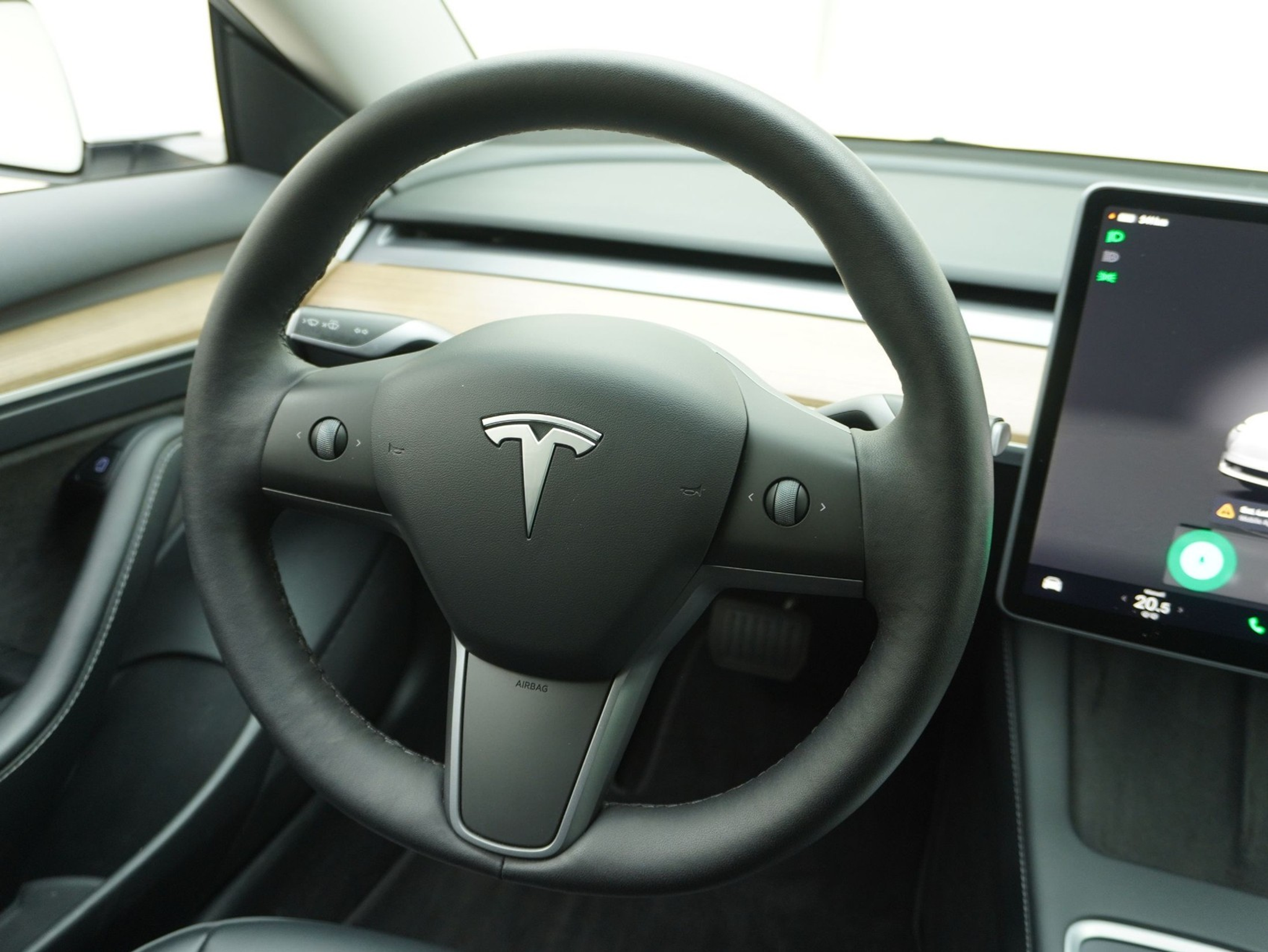 listing desktop thumbnail image 11