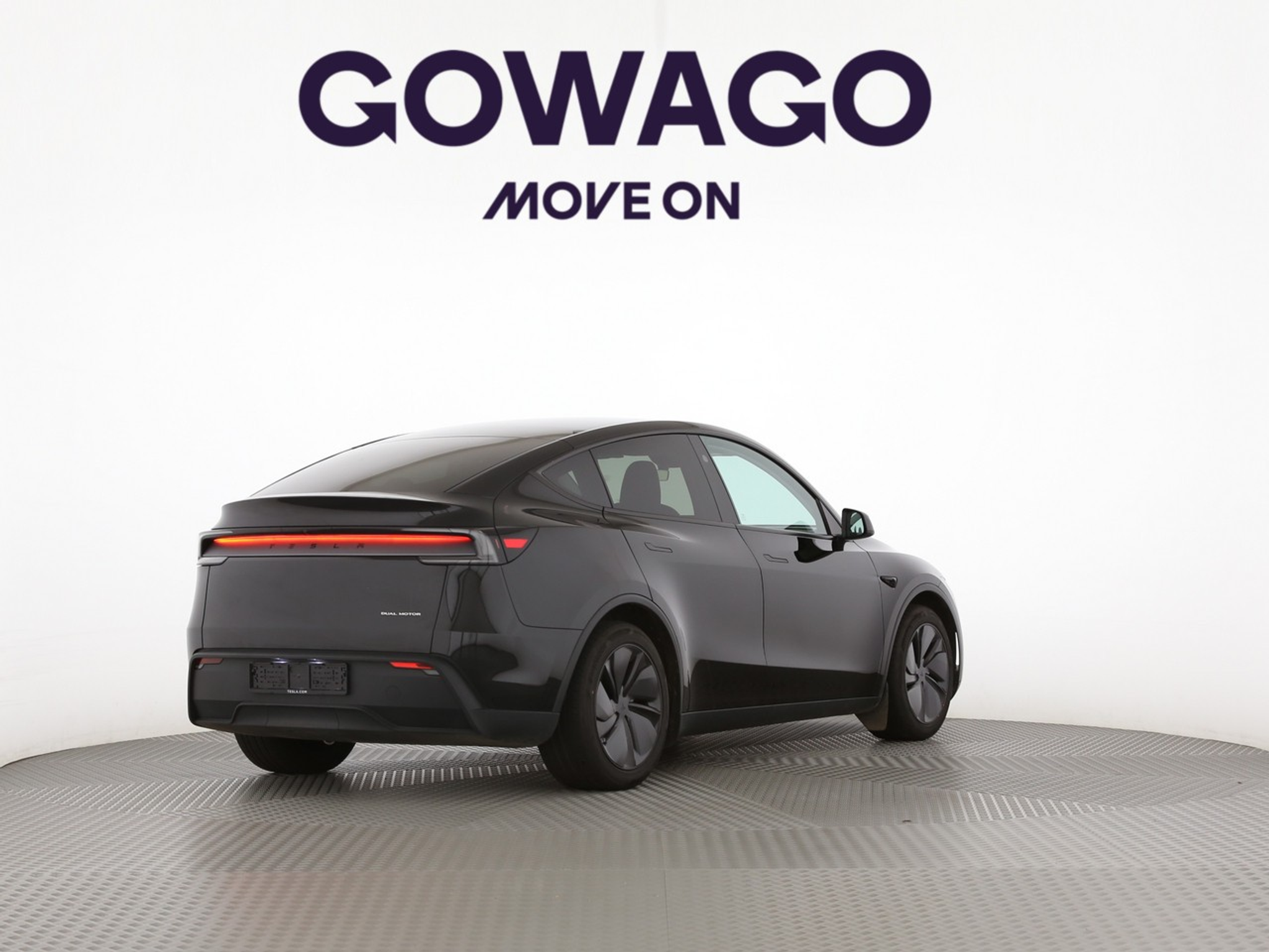 listing desktop thumbnail image 1