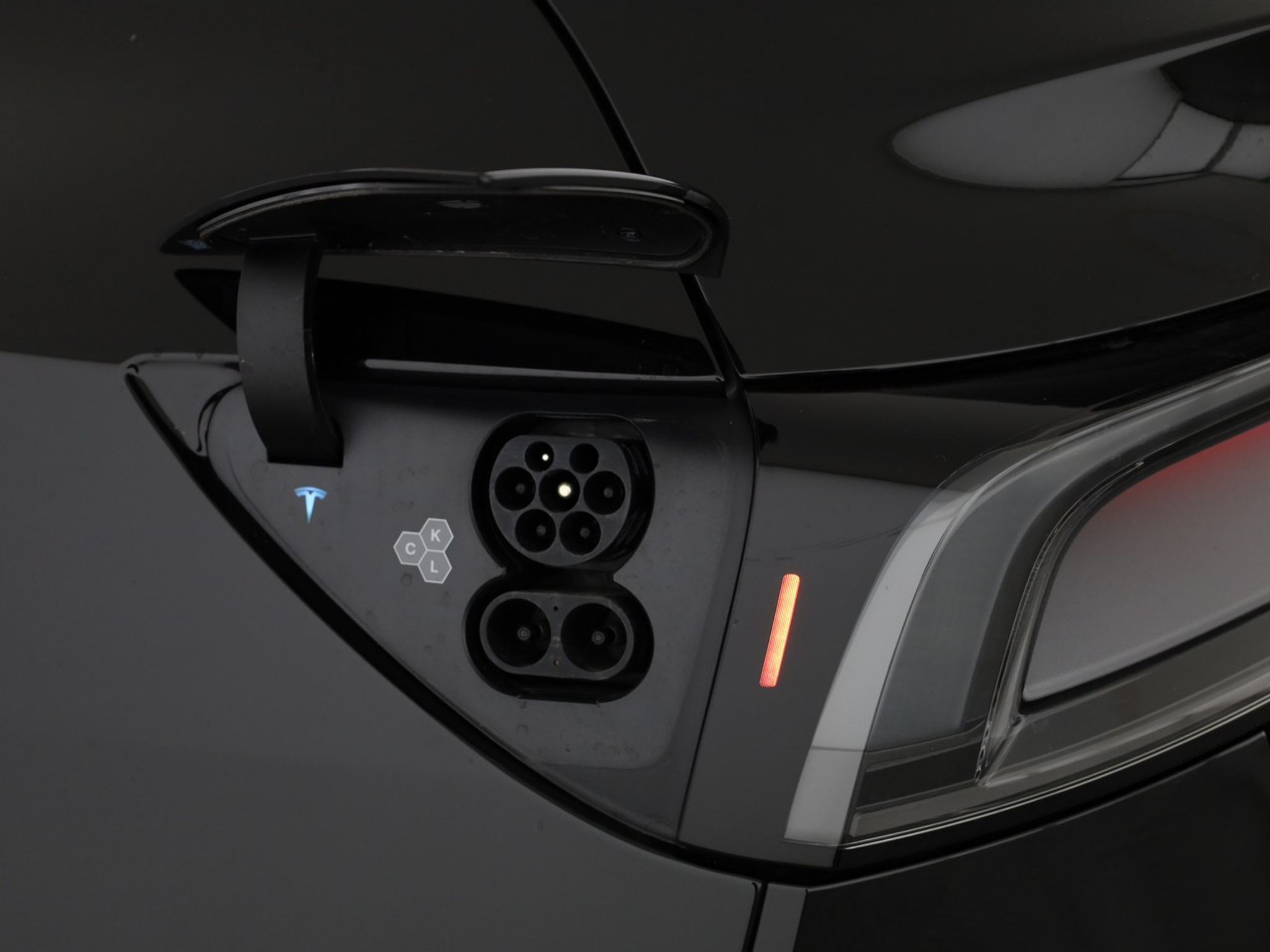 listing desktop thumbnail image 5