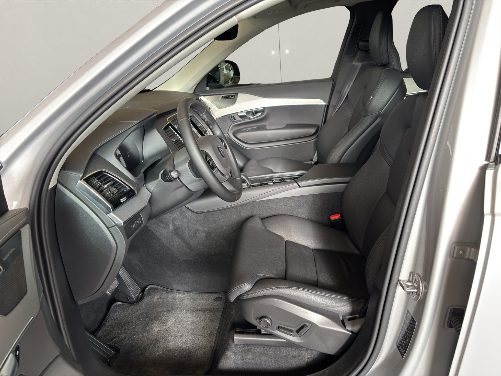 listing desktop thumbnail image 15