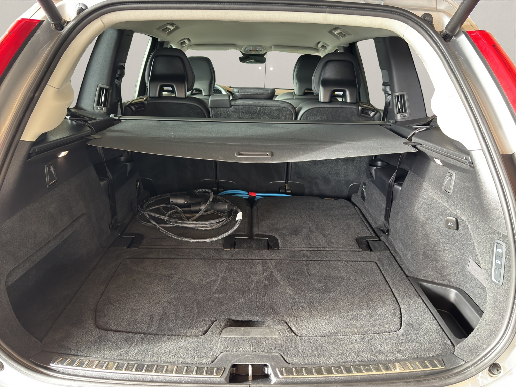 listing desktop thumbnail image 9