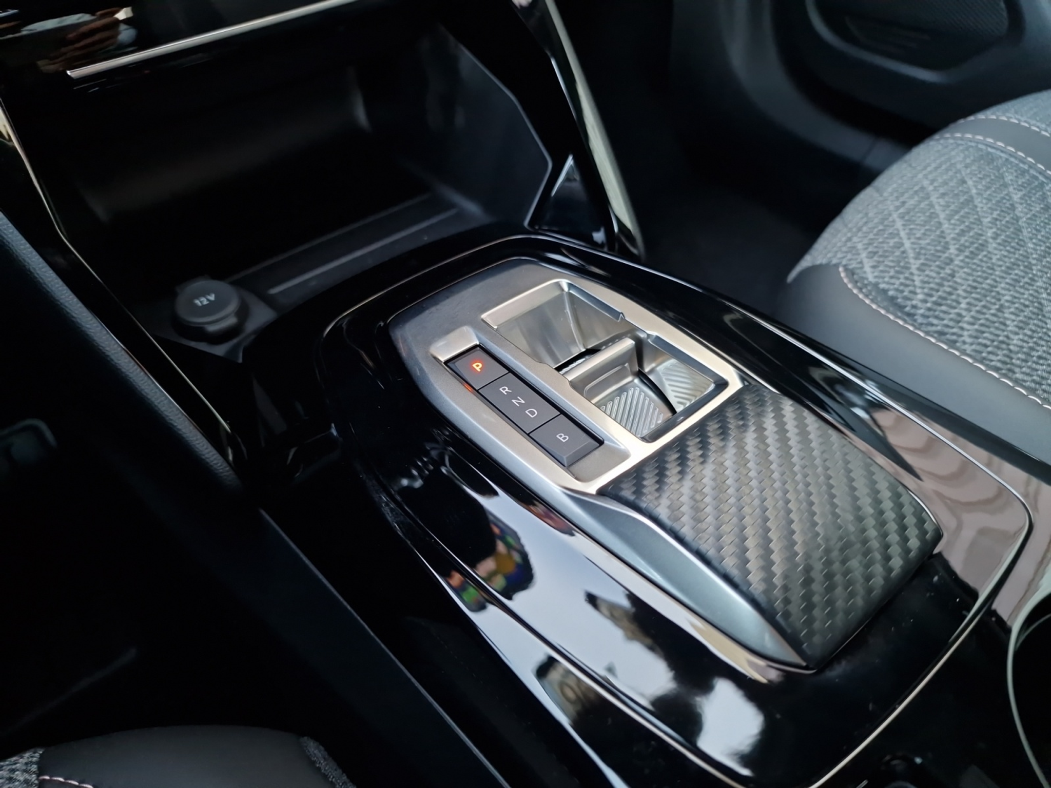 listing desktop thumbnail image 19