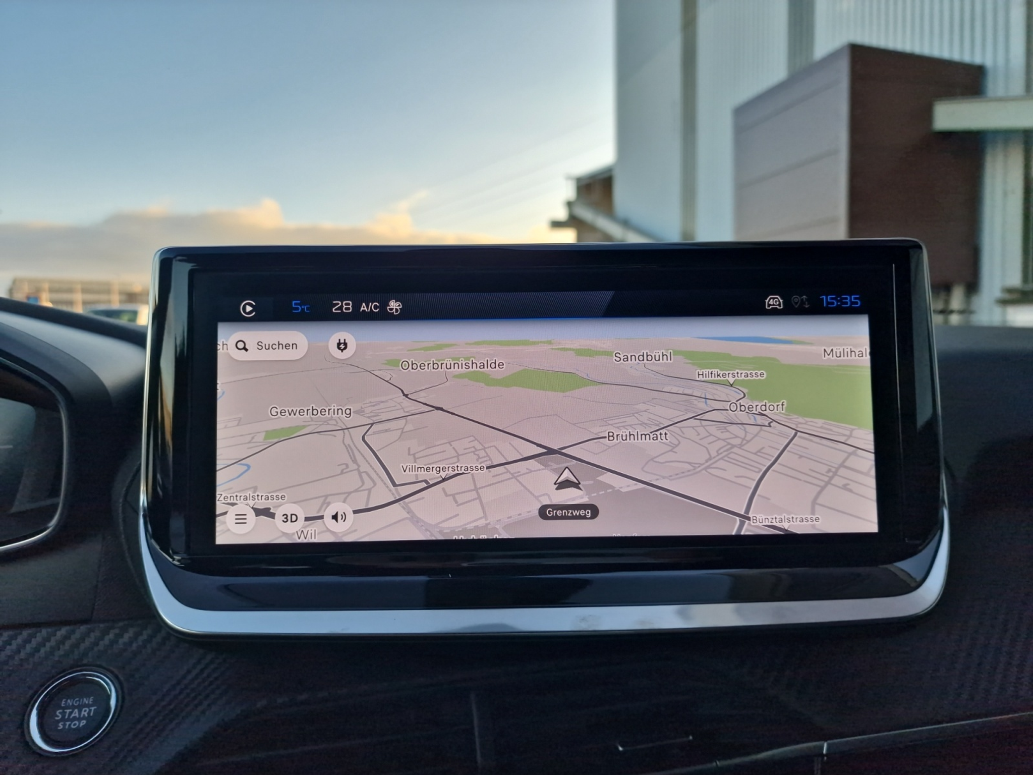 listing desktop thumbnail image 15