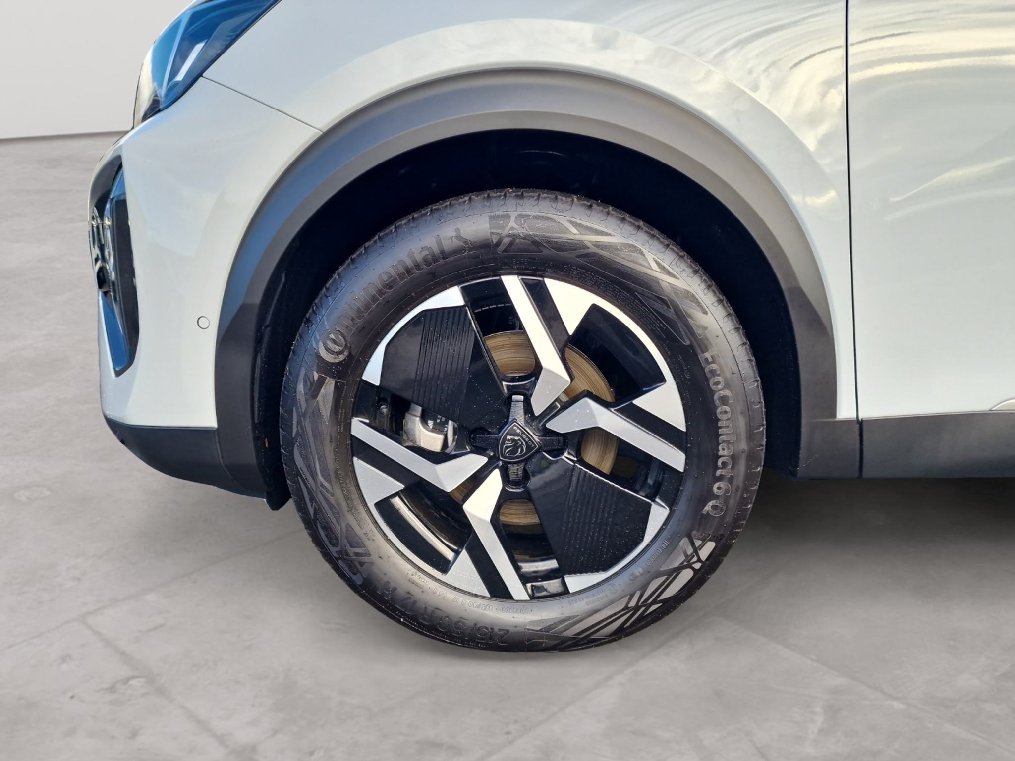 listing desktop thumbnail image 8