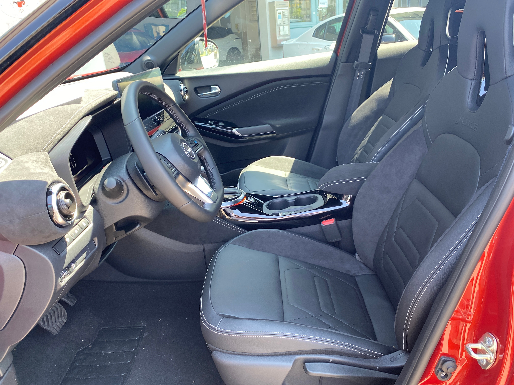 listing desktop thumbnail image 10