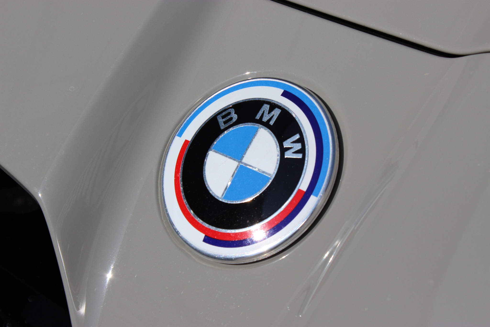 listing desktop thumbnail image 10