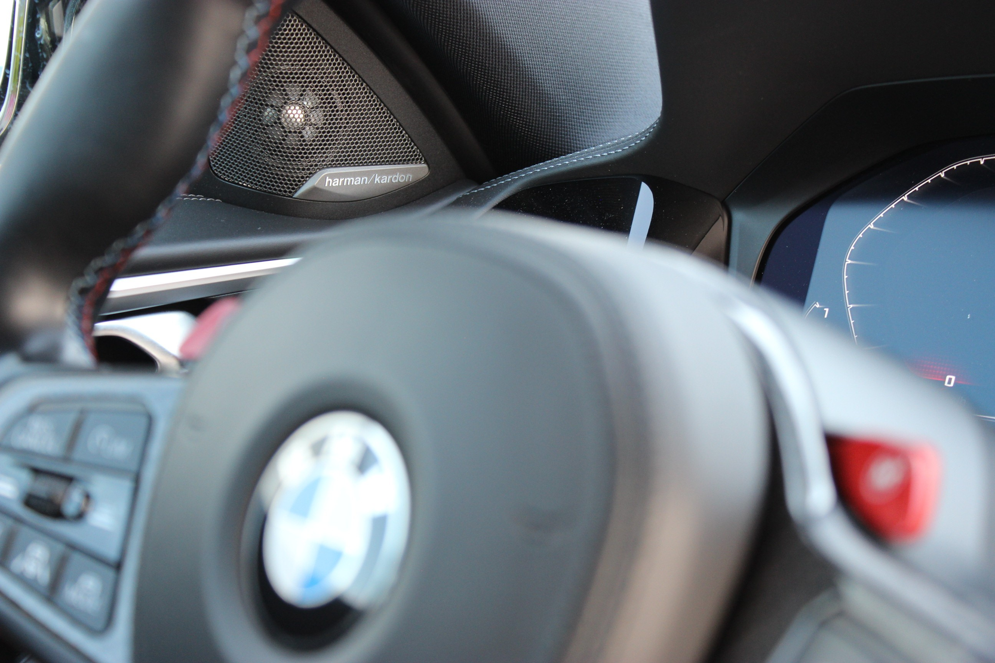 listing desktop thumbnail image 7