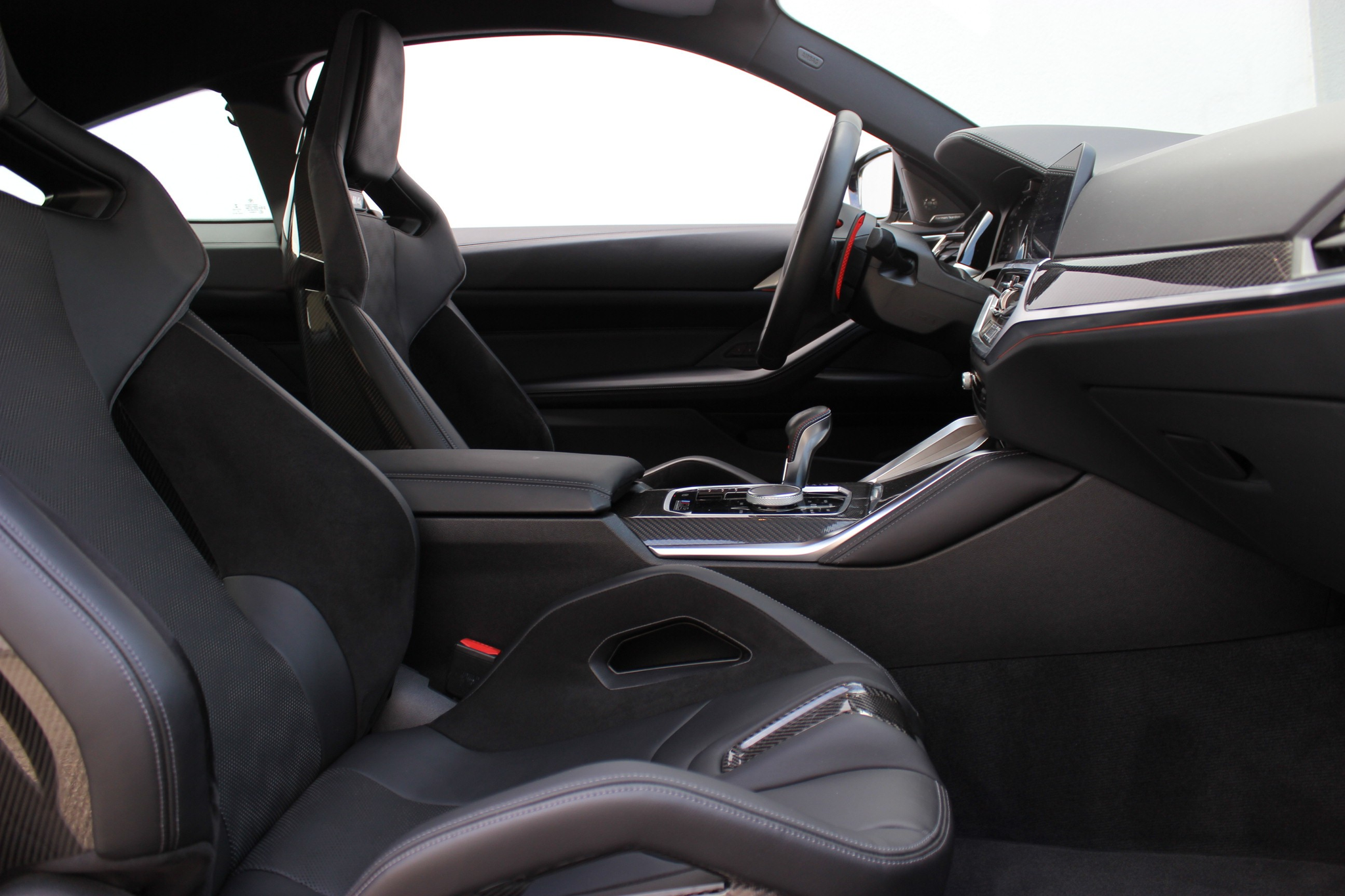 listing desktop thumbnail image 1