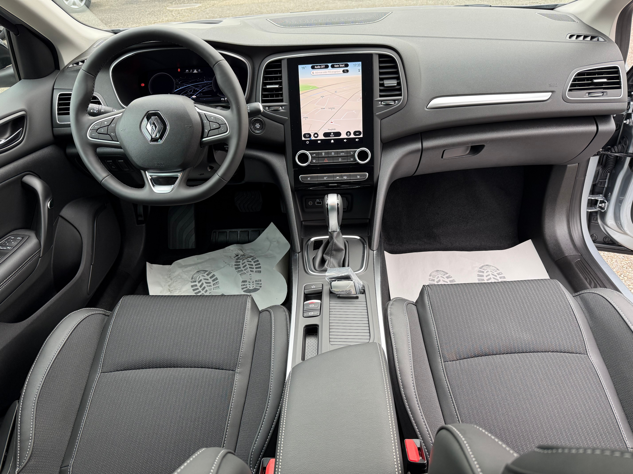 listing desktop thumbnail image 8