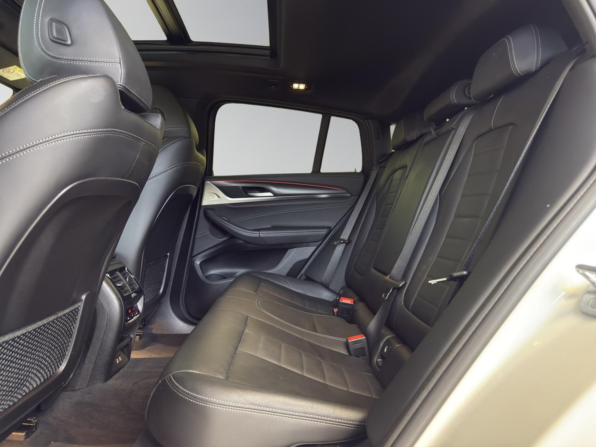 listing desktop thumbnail image 16