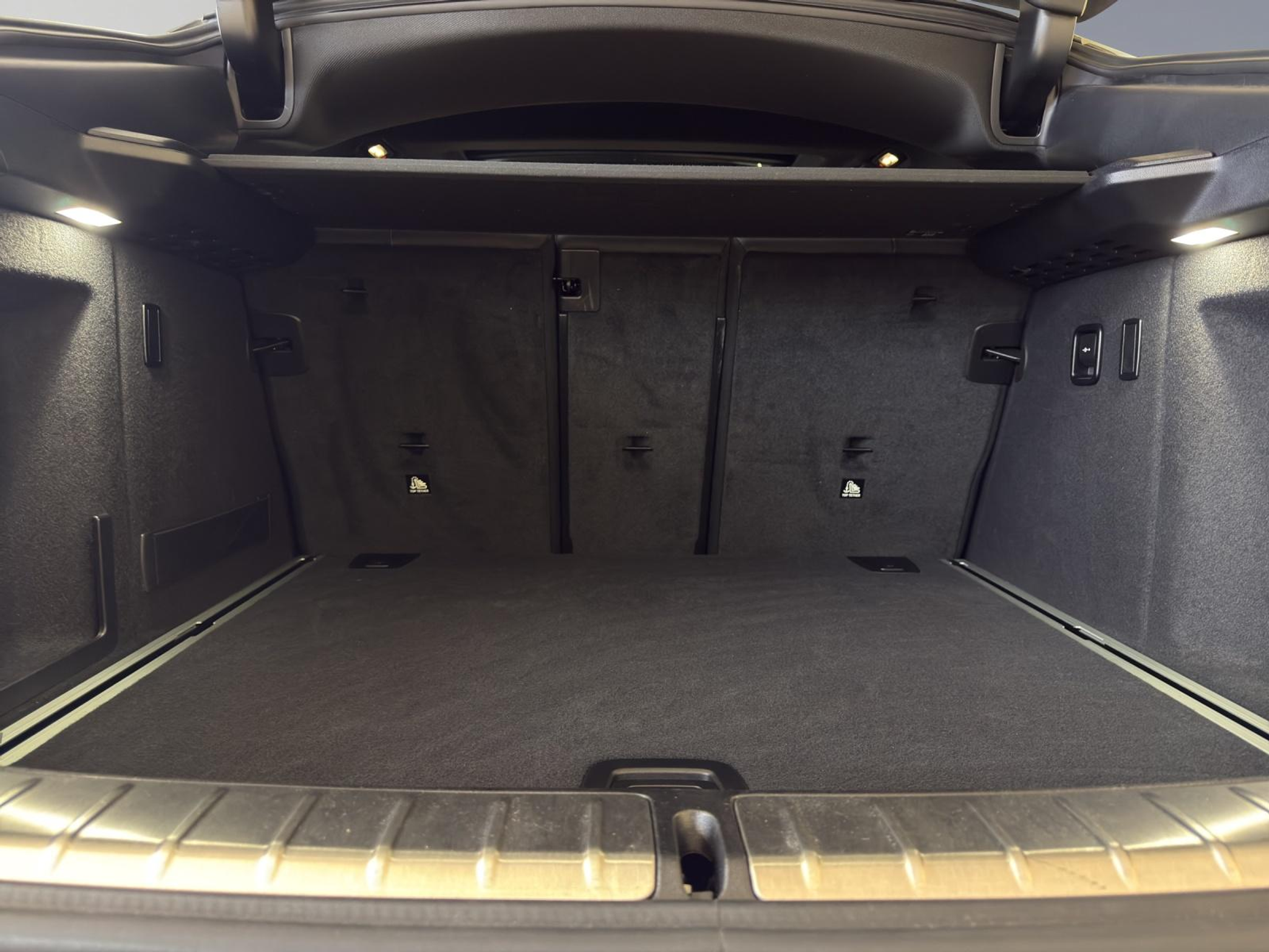 listing desktop thumbnail image 17