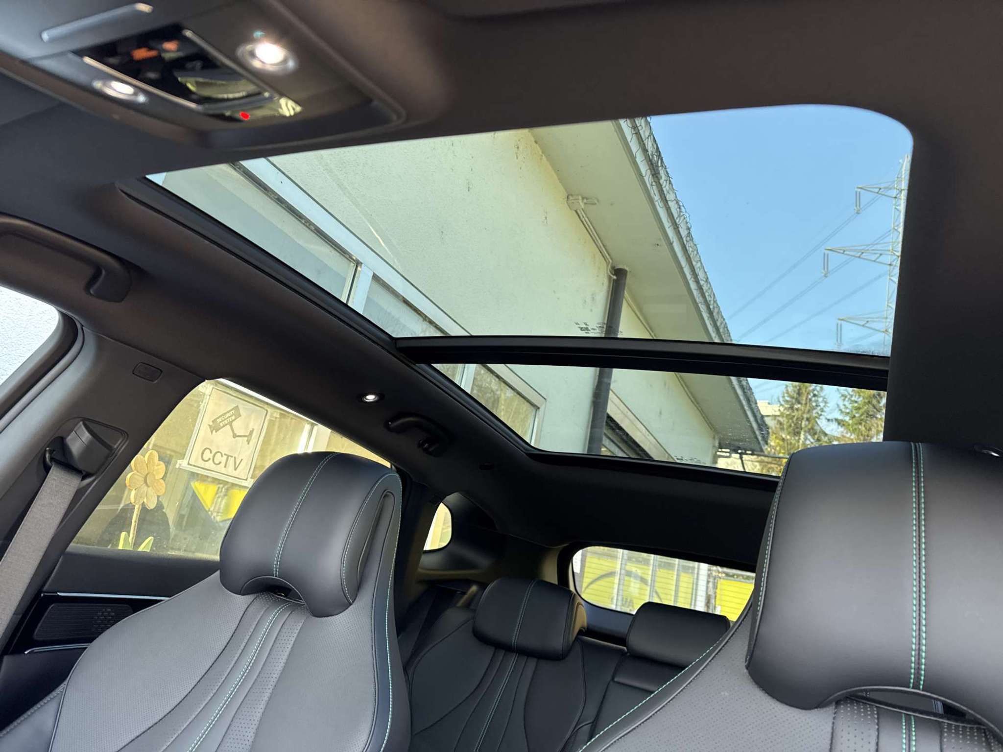 listing desktop thumbnail image 13