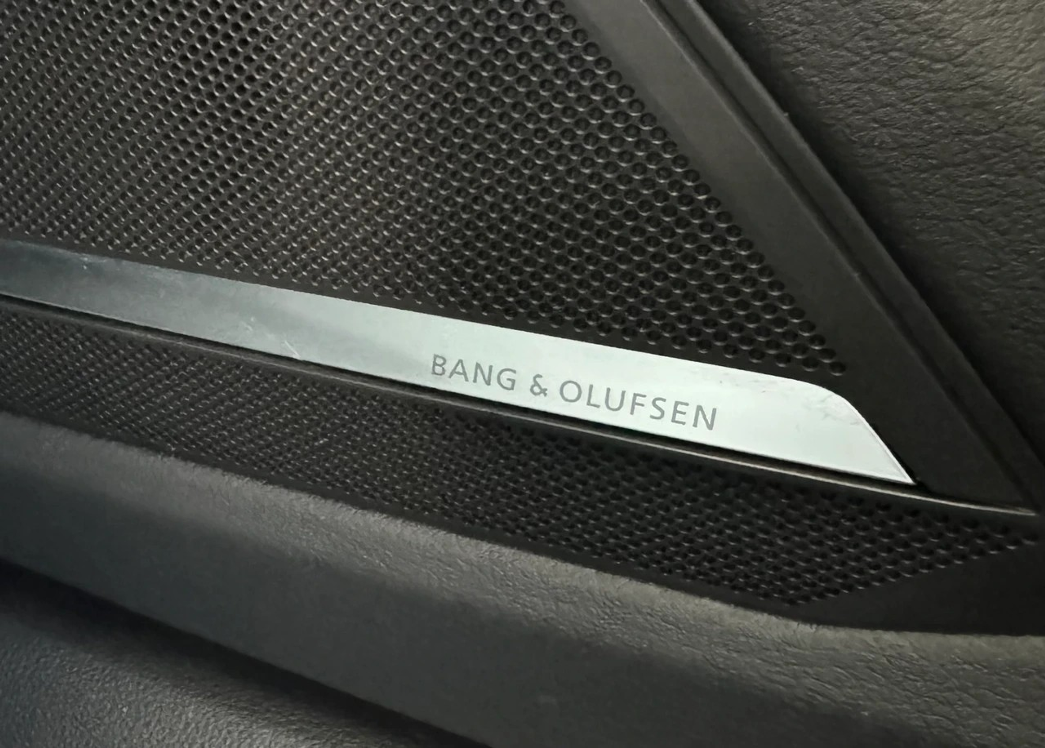 listing desktop thumbnail image 20