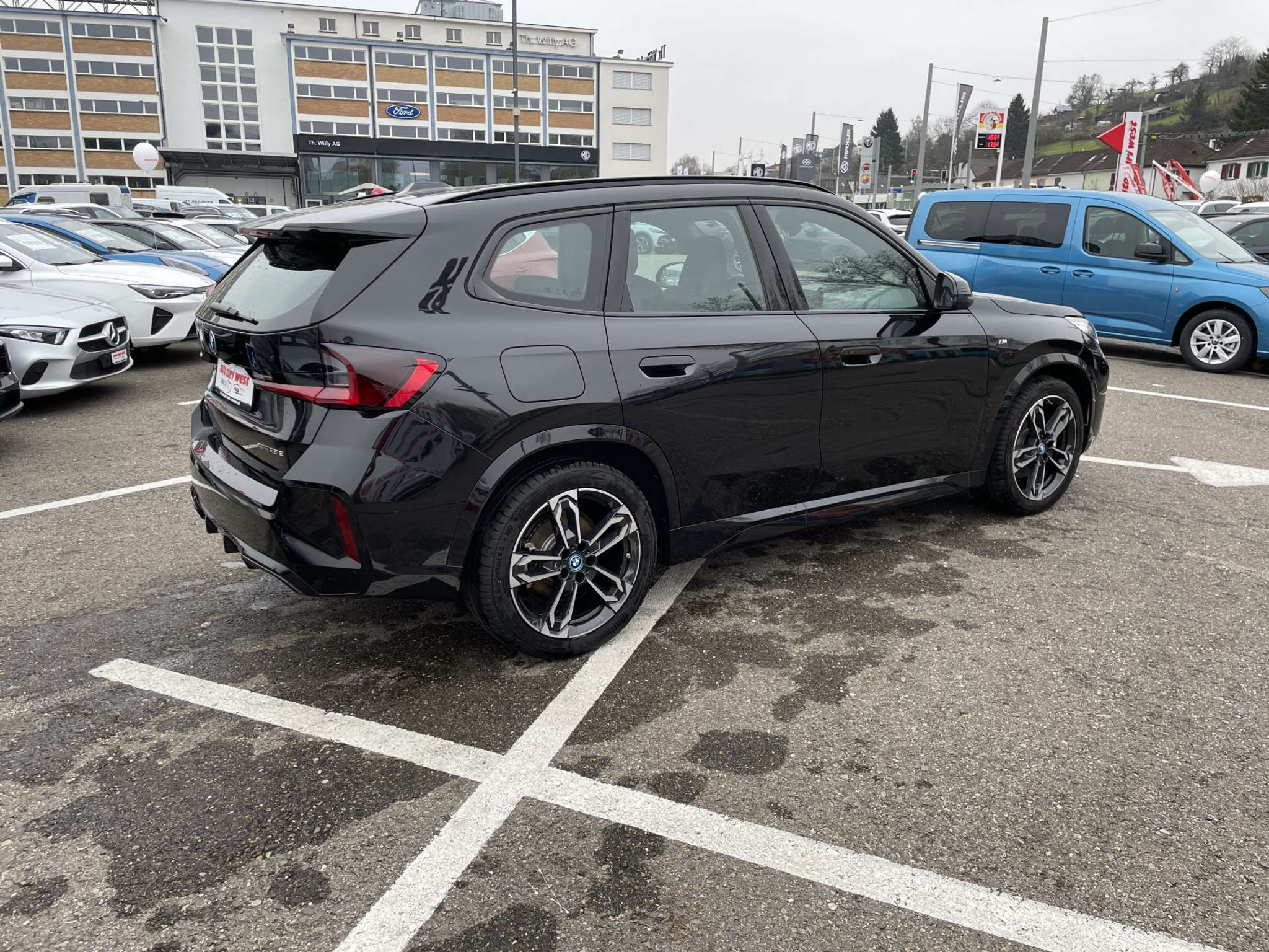 listing desktop thumbnail image 10