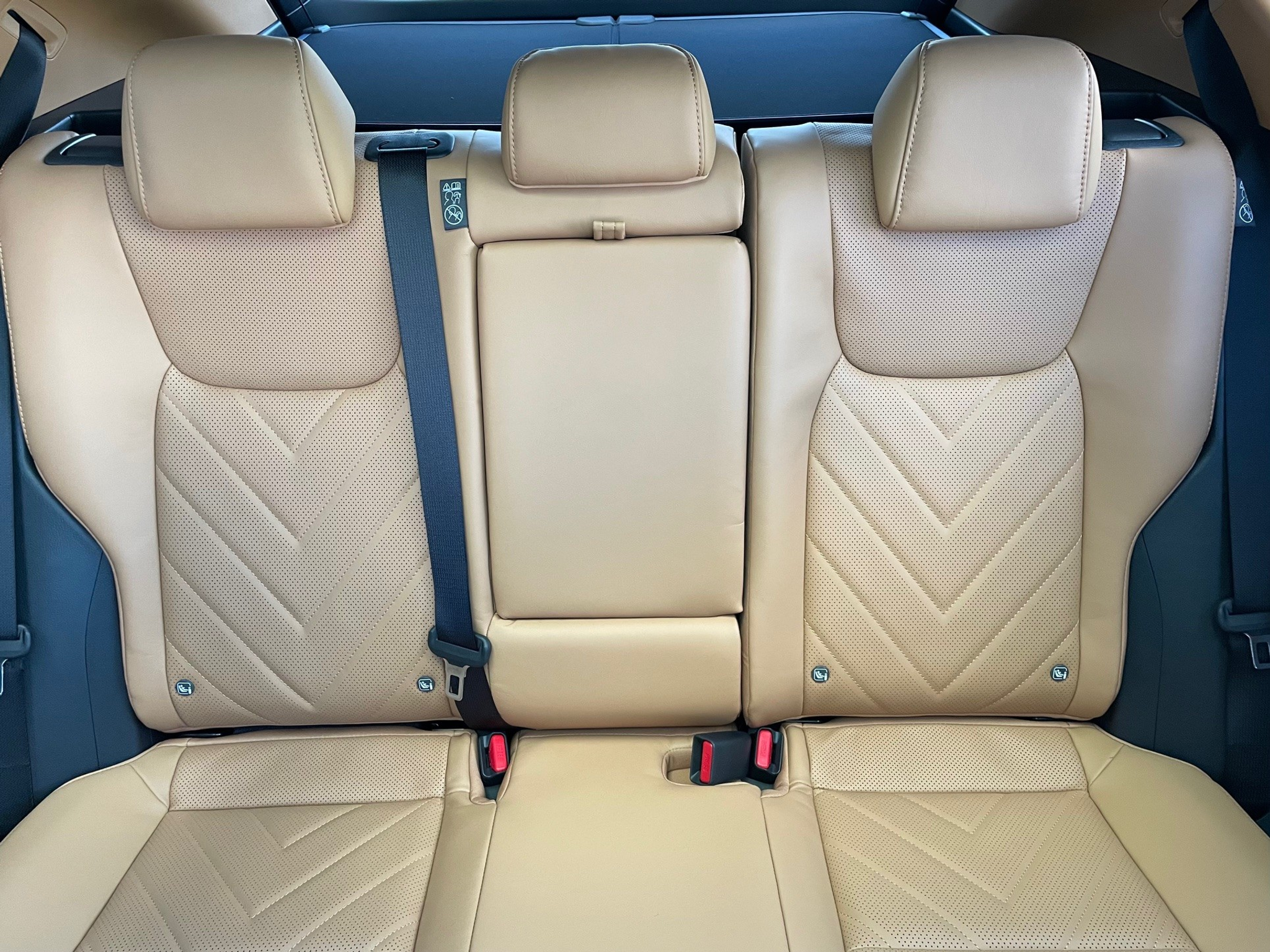 listing desktop thumbnail image 15